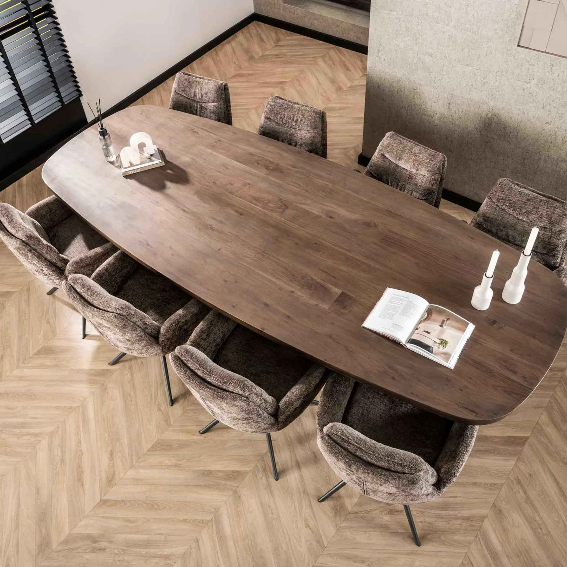 Emob Arcadia Oval Esstisch 300cm - Massiv Akazie Drift