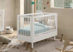 Babyzimmer Forrest: Babybett 60x120cm, Kommode mit Windelregal, Kleiderschrank - Weißbuche