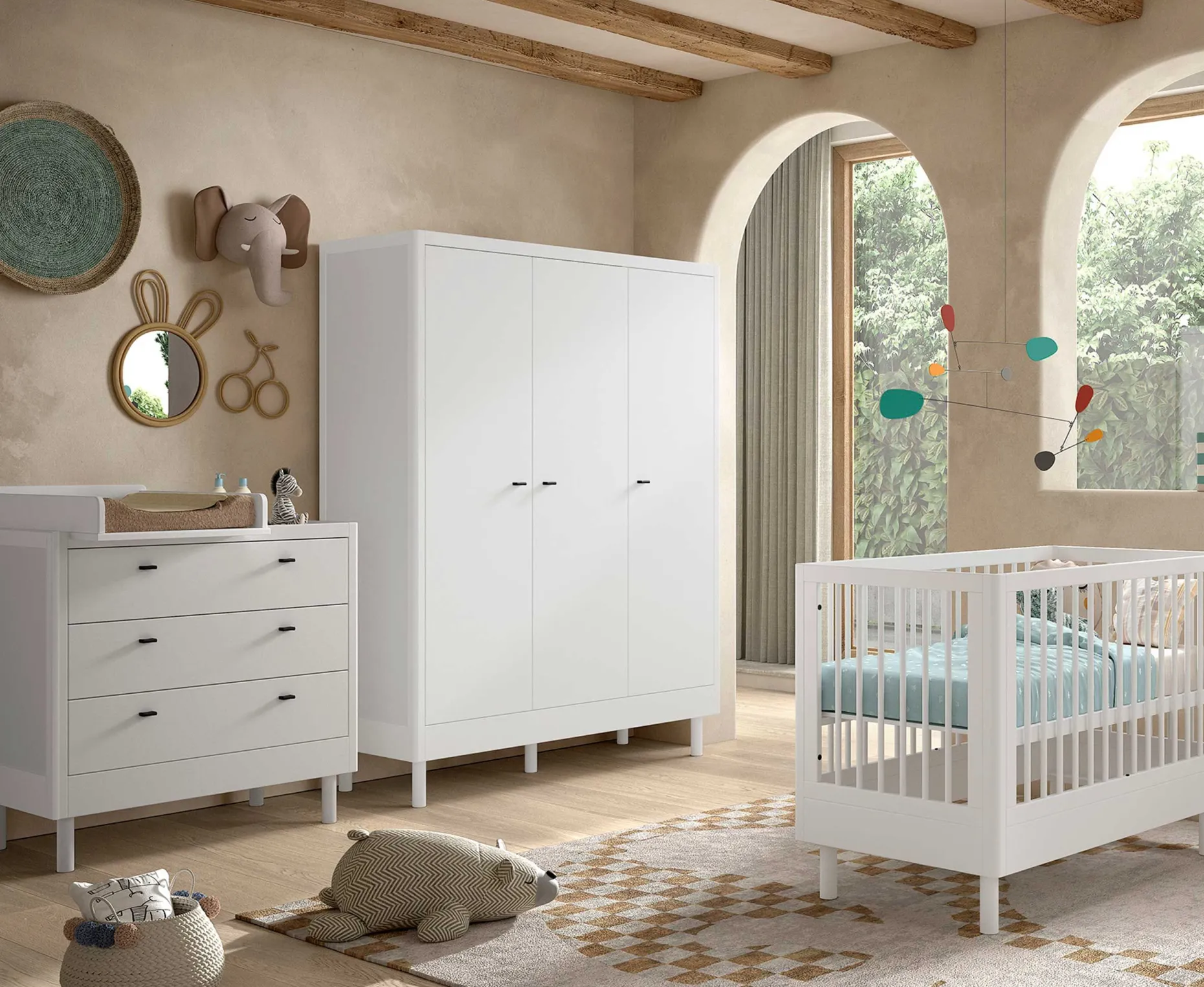 Babyzimmer Forrest: Babybett 60x120cm, Kommode mit Windelregal, Kleiderschrank - Weißbuche