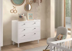 Babyzimmer Forrest: Babybett 70x140cm, Kommode mit Windelregal, Kleiderschrank - Weißbuche