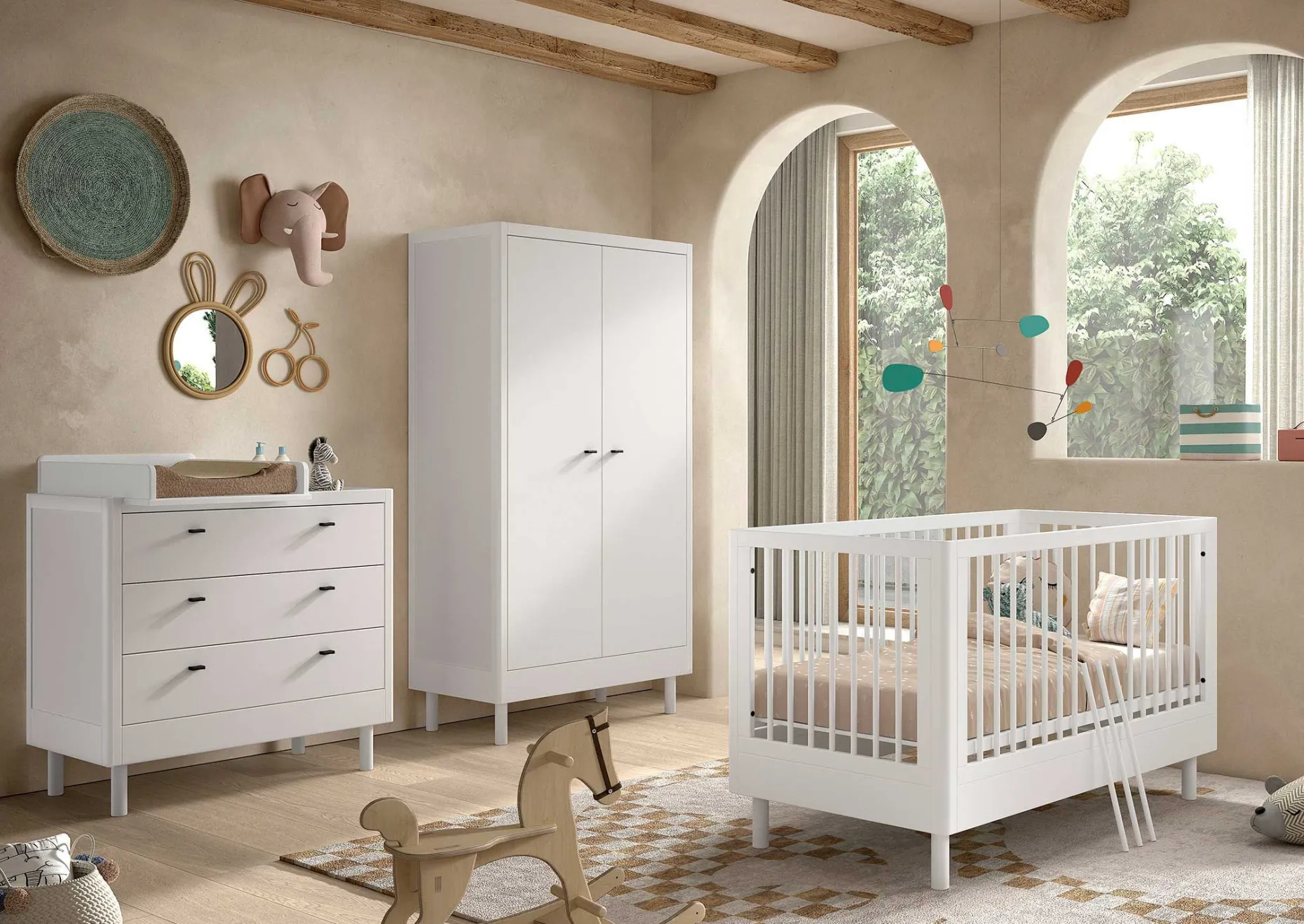 Babyzimmer Forrest: Babybett 70x140cm, Kommode mit Windelregal, Kleiderschrank - Weißbuche