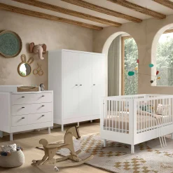 Babyzimmer Forrest: Babybett 70x140cm, Kommode mit Windelregal, Kleiderschrank - Weißbuche
