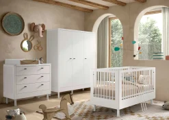 Babyzimmer Forrest: Babybett 70x140cm, Kommode mit Windelregal, Kleiderschrank - Weißbuche