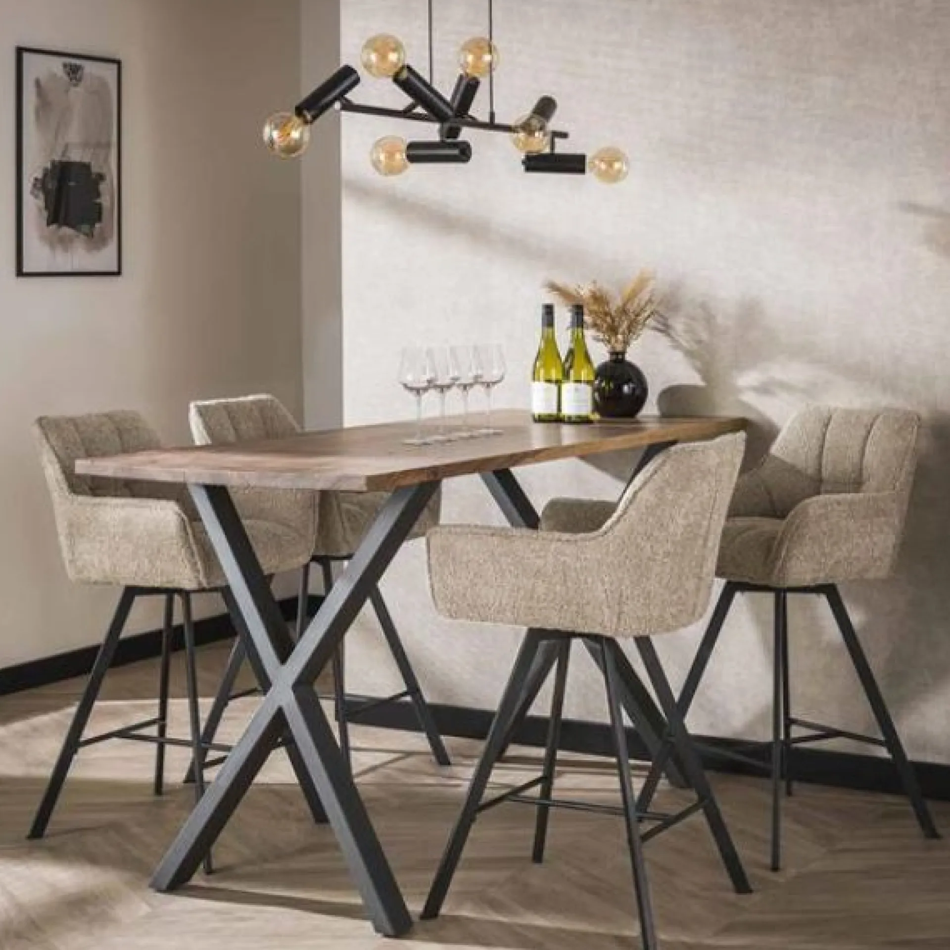 Emob Barhocker Hargreaves | 53 x 57 x 96 cm | Farbe Sand