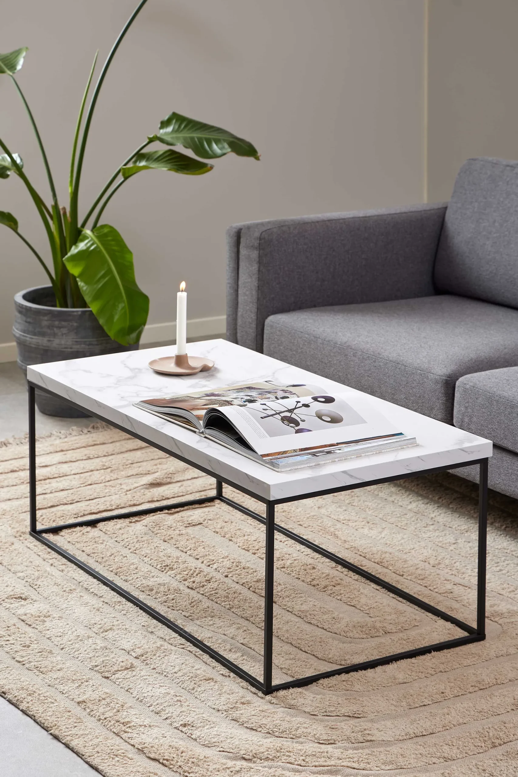Emob Barossa Rechteckiger Couchtisch mit er Marmorplatte