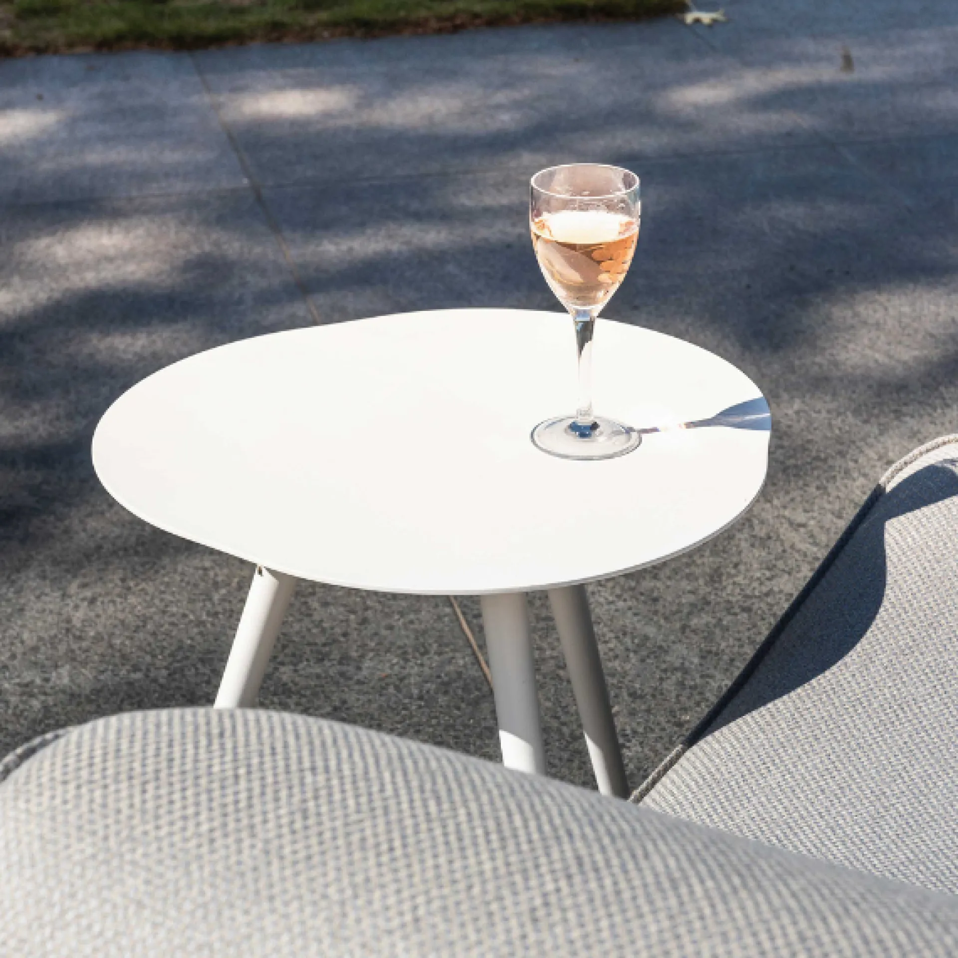 Gescova Beistelltisch Burnie - Aluminium 48x48 cm