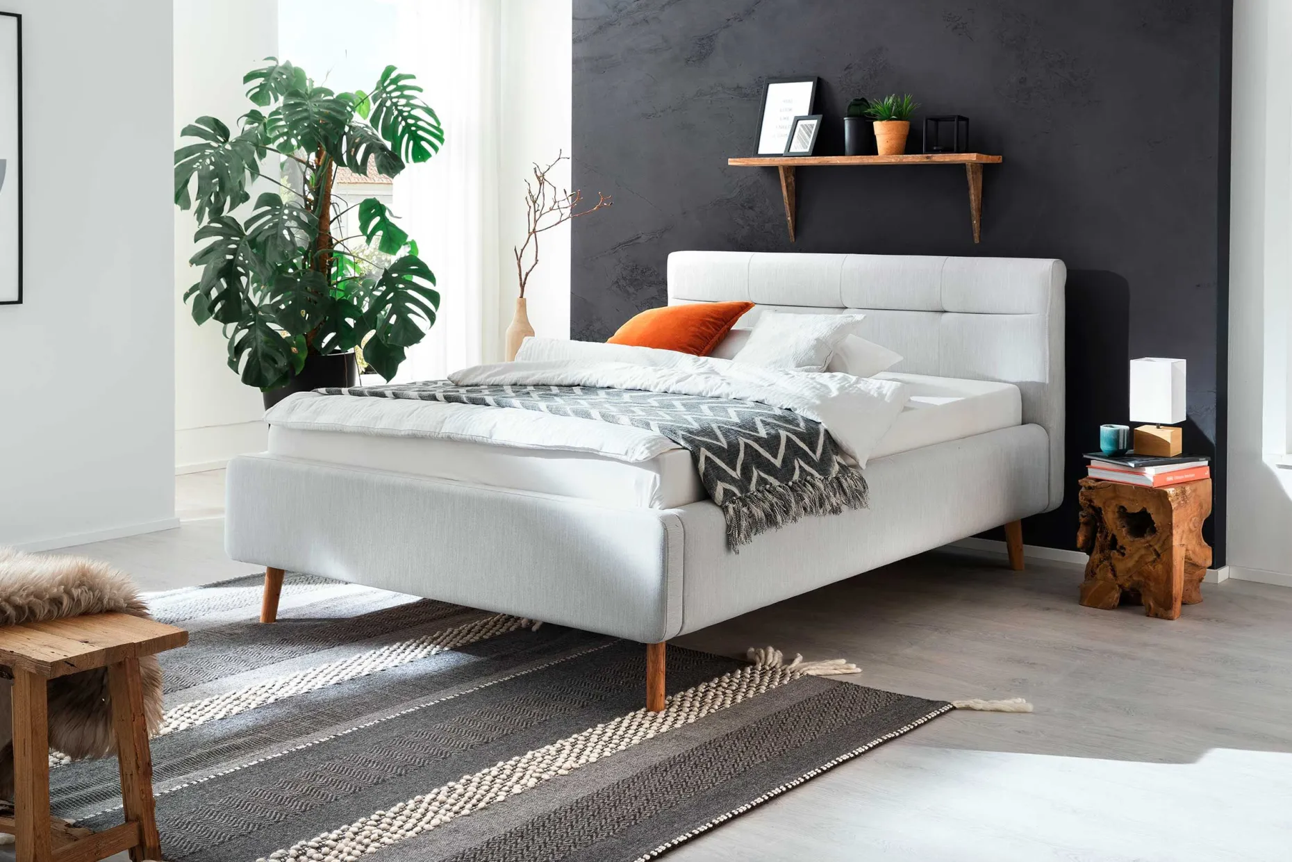 Meise Bett Laika 140x200cm mit Stauraum - hell