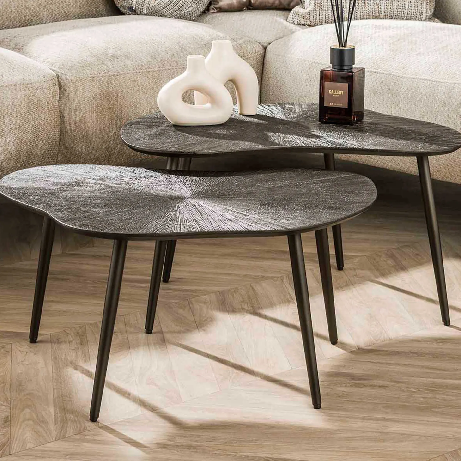 Emob Brown Ray Metall Blatt Couchtisch Set/2 - Dunkelbraun