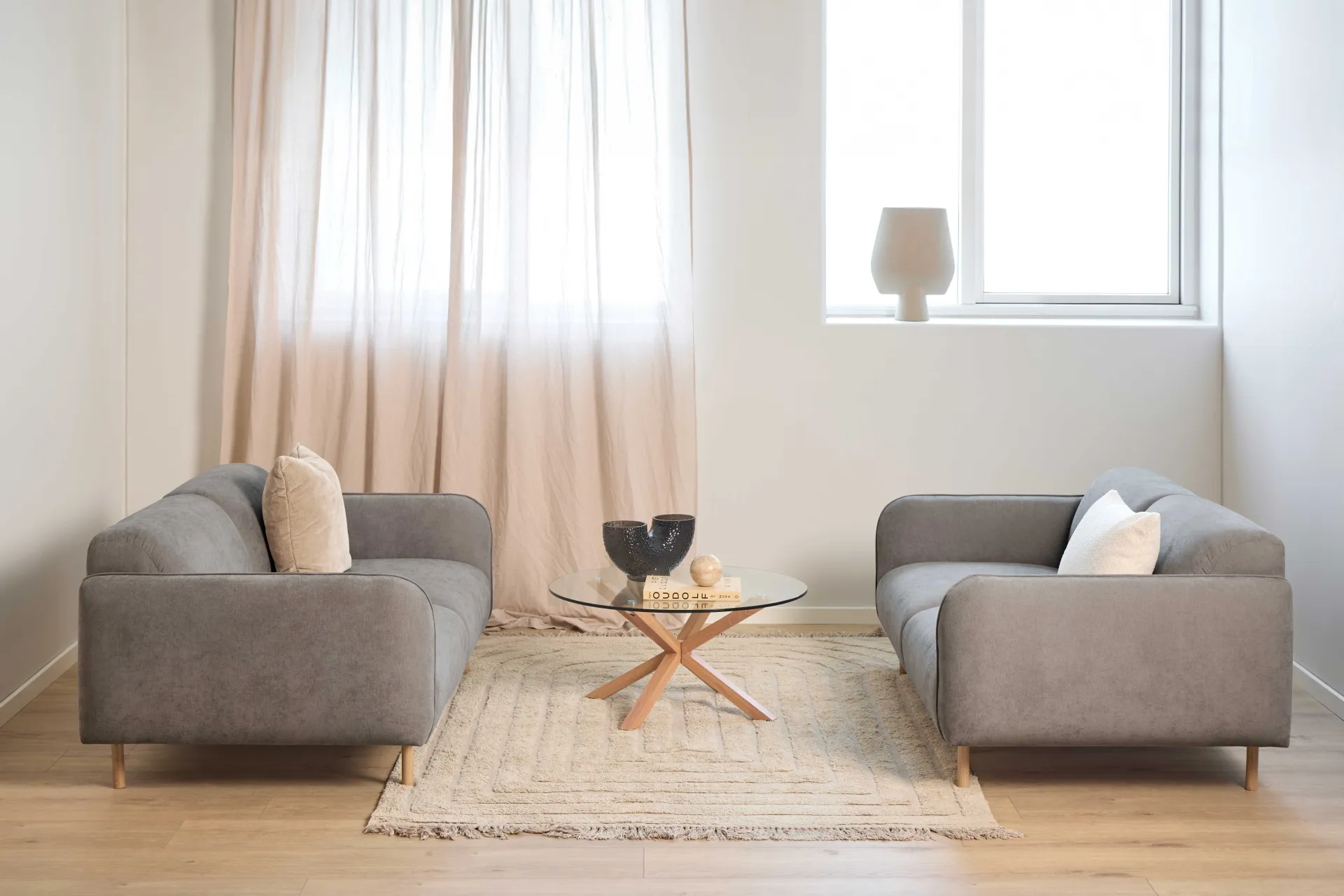 Emob Couchtisch Hennie ø82cm - Eiche Dekor