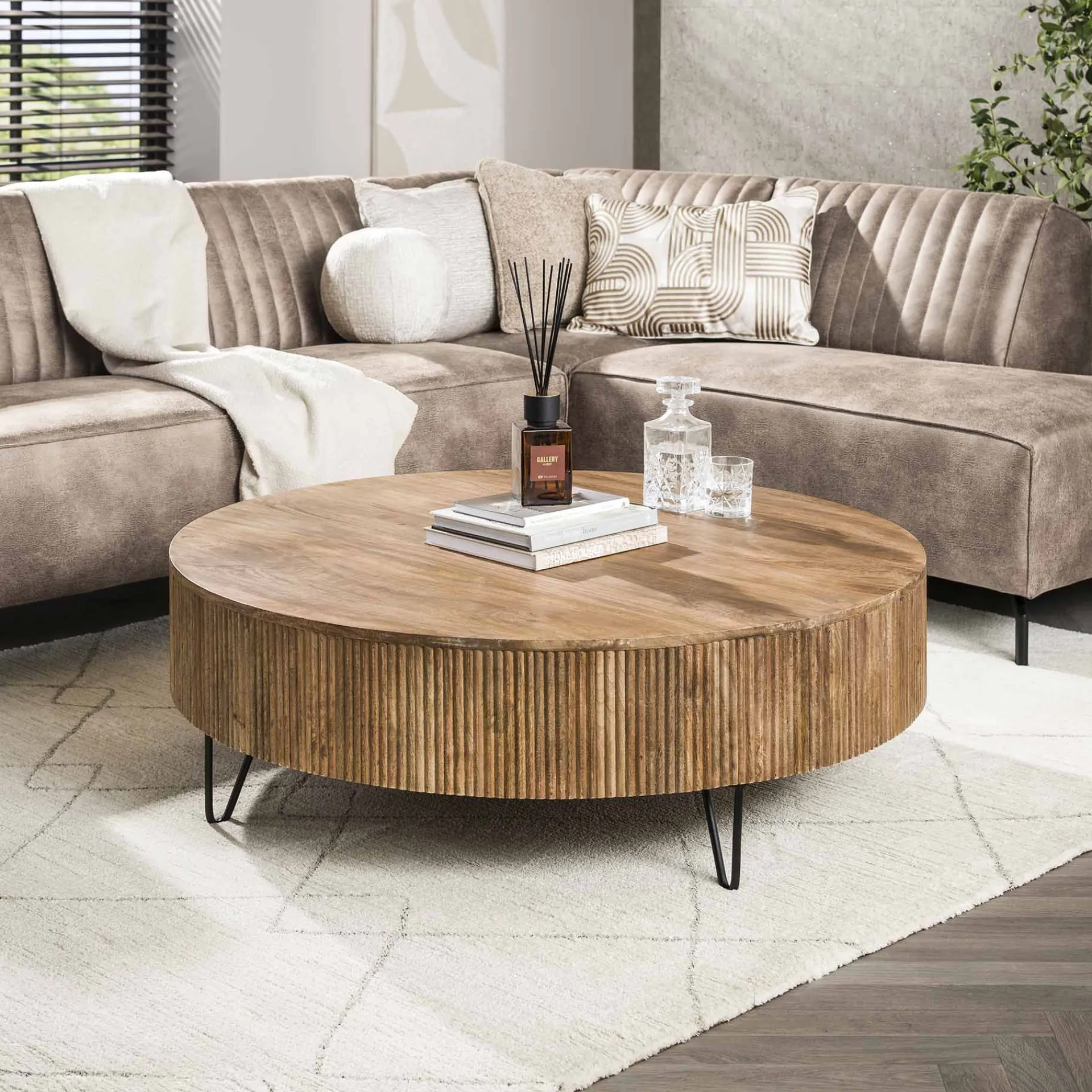 Emob Couchtisch Wave - Ø120x38cm - Mangoholz massiv