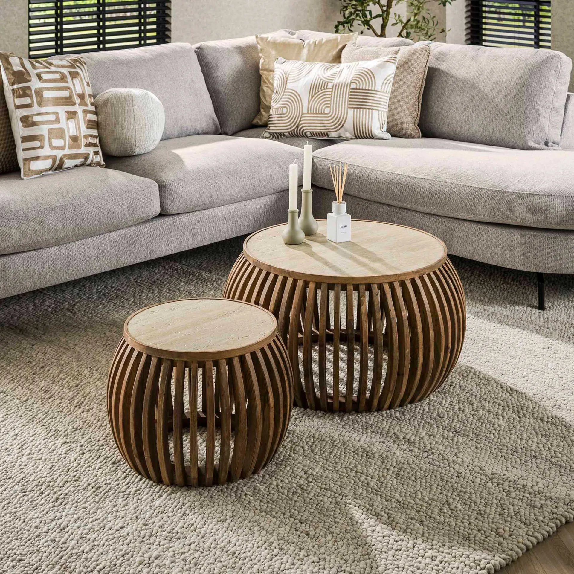 Emob Curve Nuovo Travertin Couchtisch-Set - Massivholz Mango