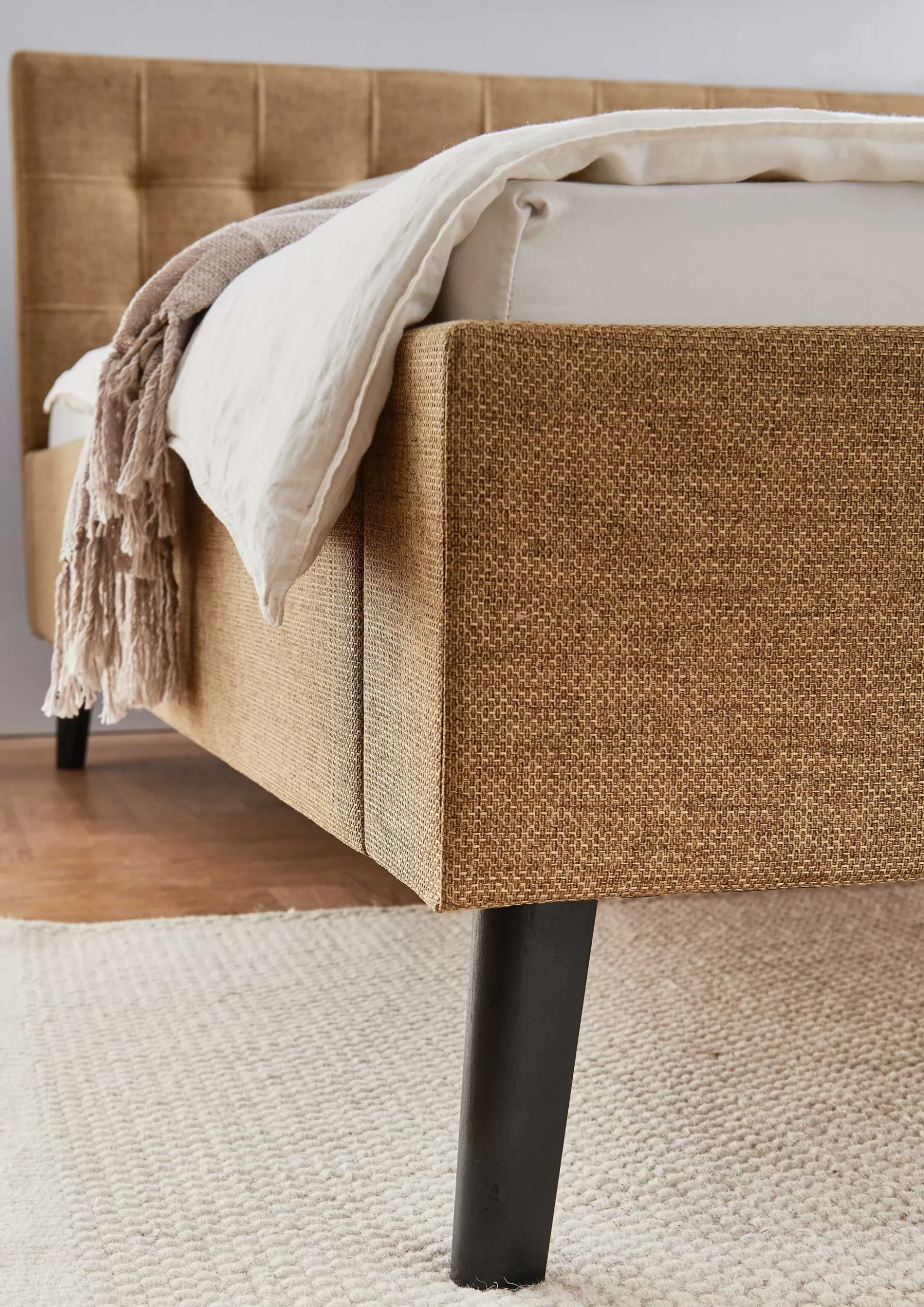 Doppelbett Empire | 140 x 200 cm | Ockerfarbenes Design