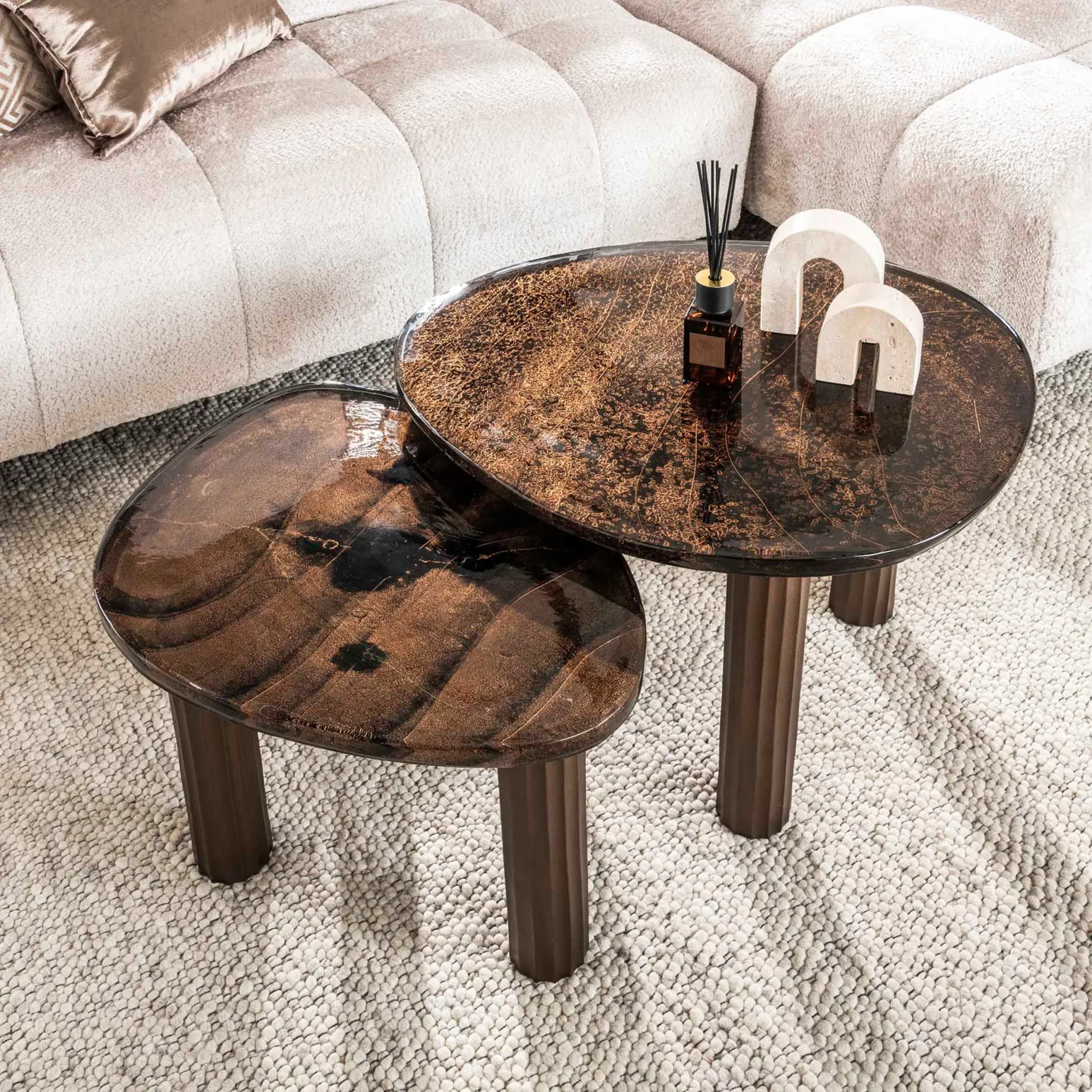 Emob Eclipse M Couchtisch in Antik