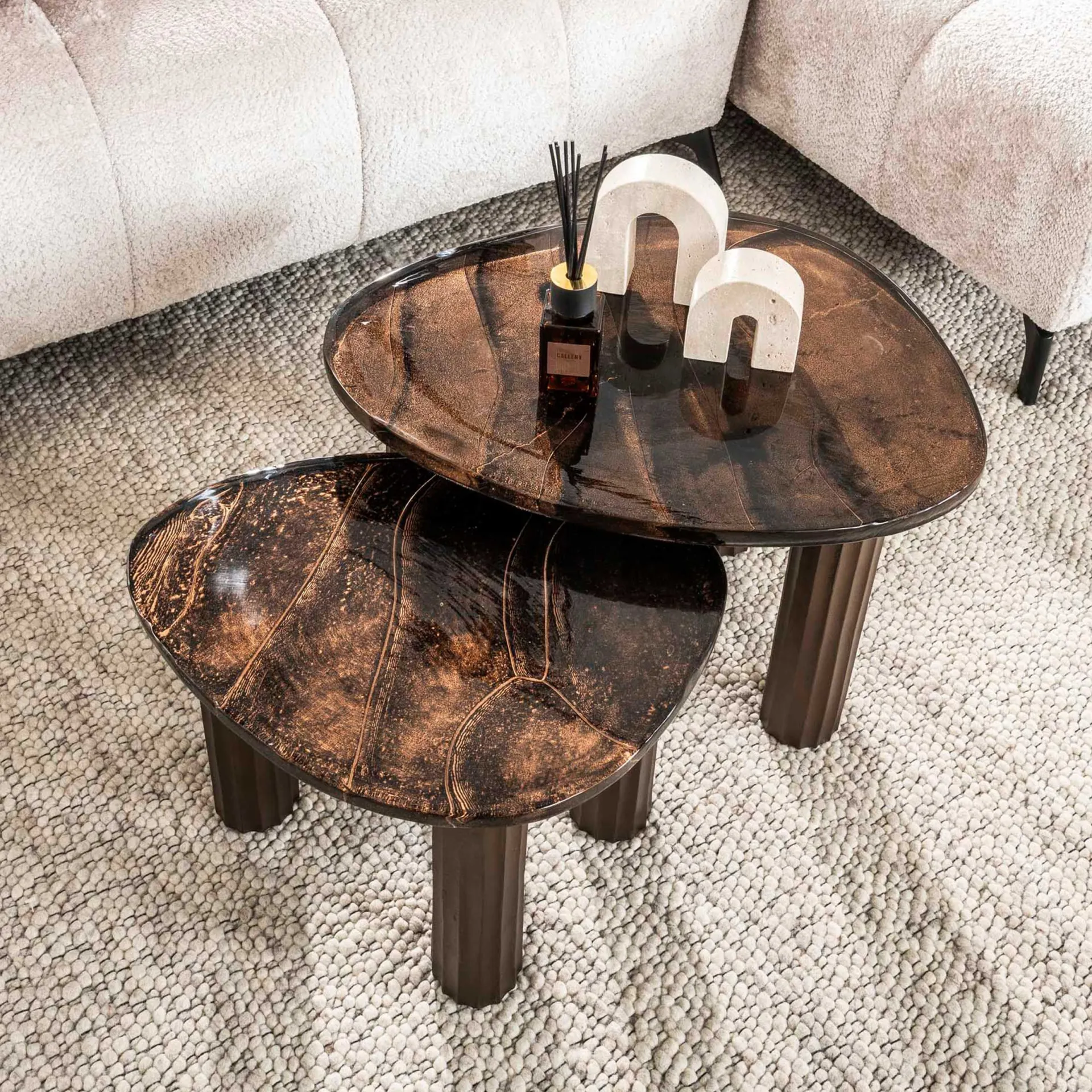 Emob Eclipse M Couchtisch in Antik