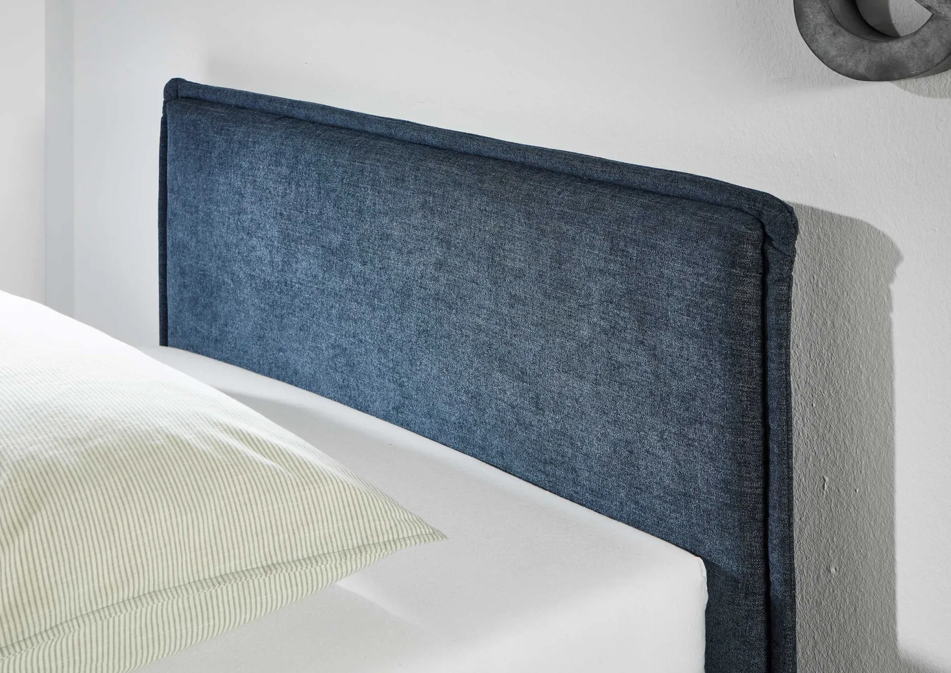 Einzelbett Ollie | 120 x 200 cm | Design Blau