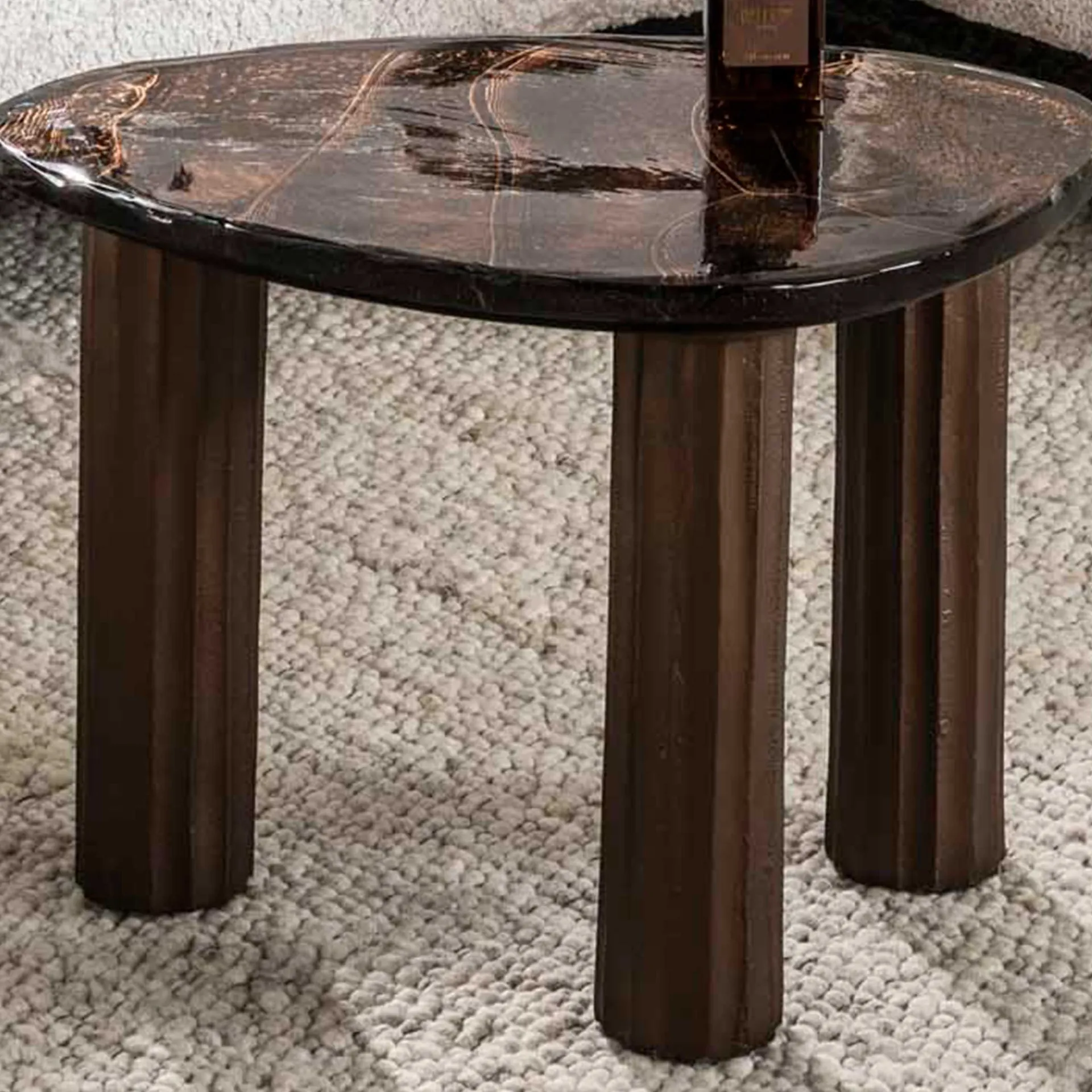 Emob eleganter Eclipse S Couchtisch in Antik-