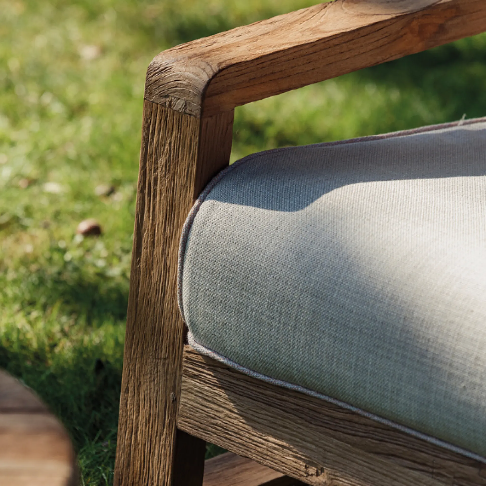 Gescova Garten-Sessel London - Teakholz & Sunbrella - 82x98x68cm - Beige Braun