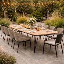 Gescova Gartentisch Talinn - Teakholzplatte, verzinkter Stahl - 250x110 cm - Schwarz/Braun