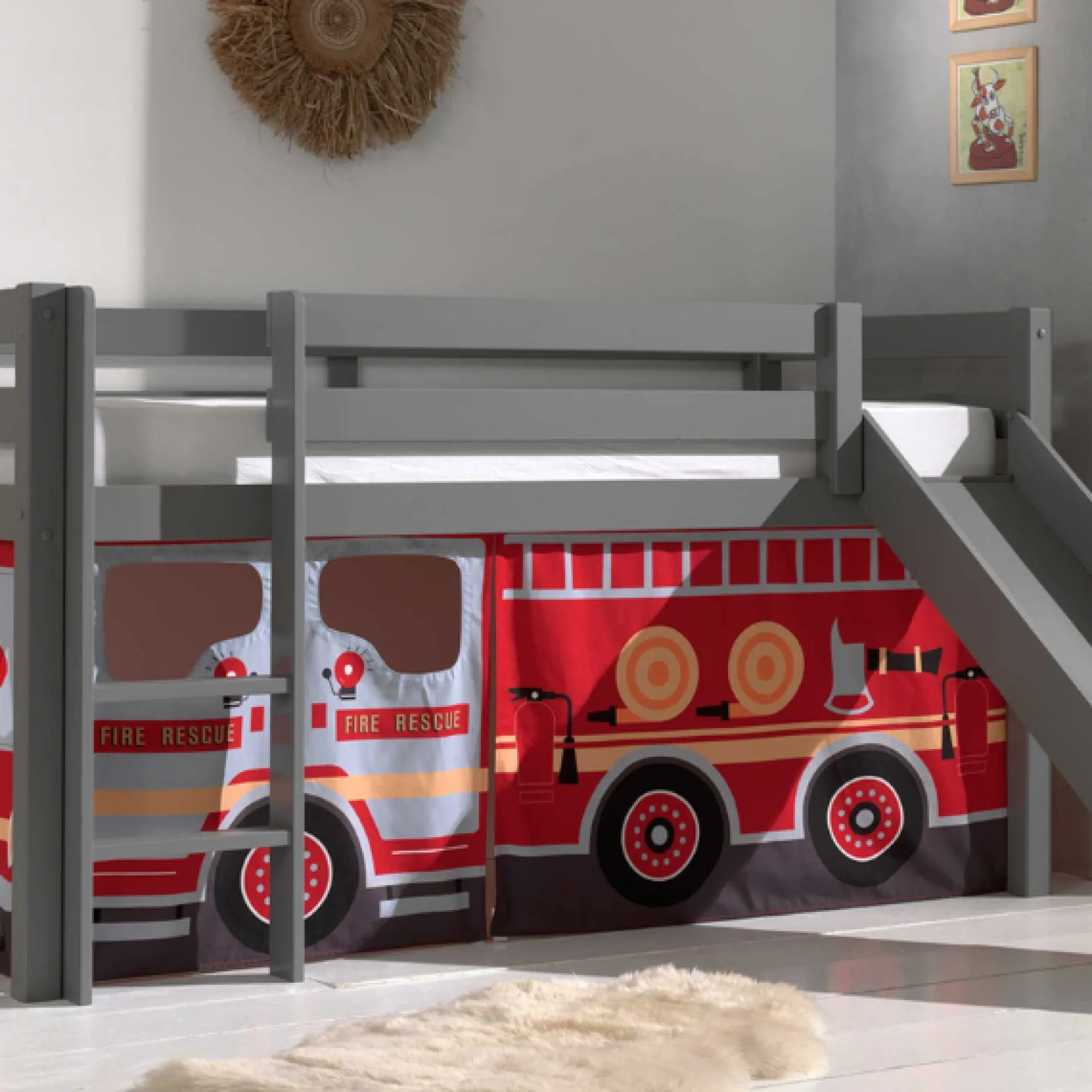 Halbhochbett mit Rutsche Astrid mit Schlafzelt Fire Truck - grau