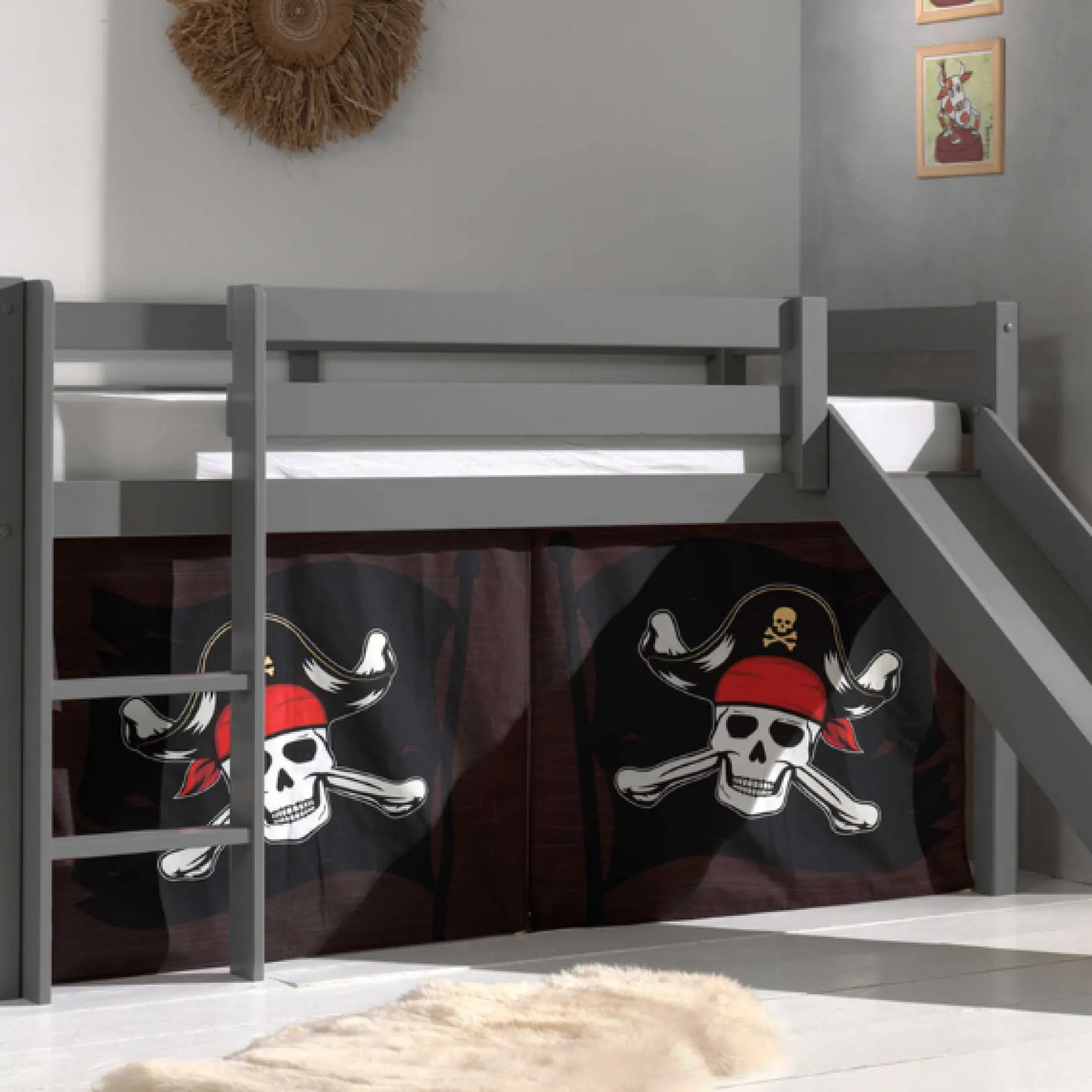 Halbhochbett mit Rutsche Astrid mit Schlafzelt Caribbean Pirates - grau