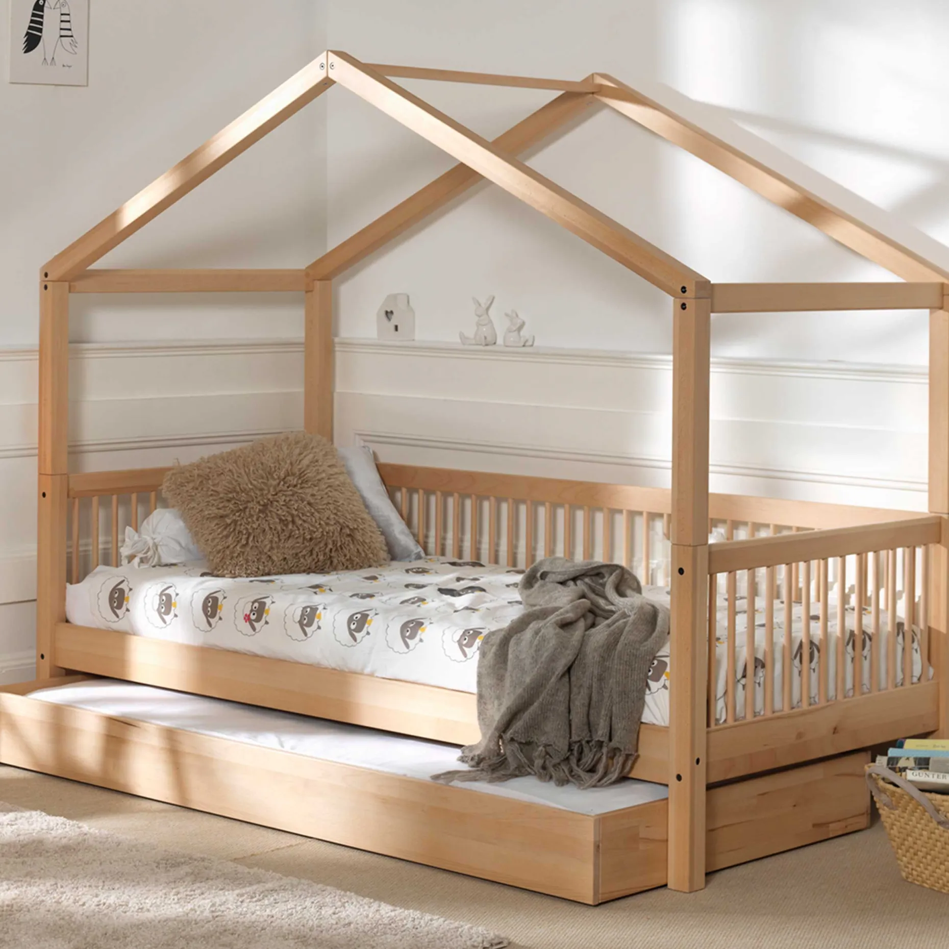 Hausbett Forrest 90x200cm mit Rollbett - Buche Massivholz