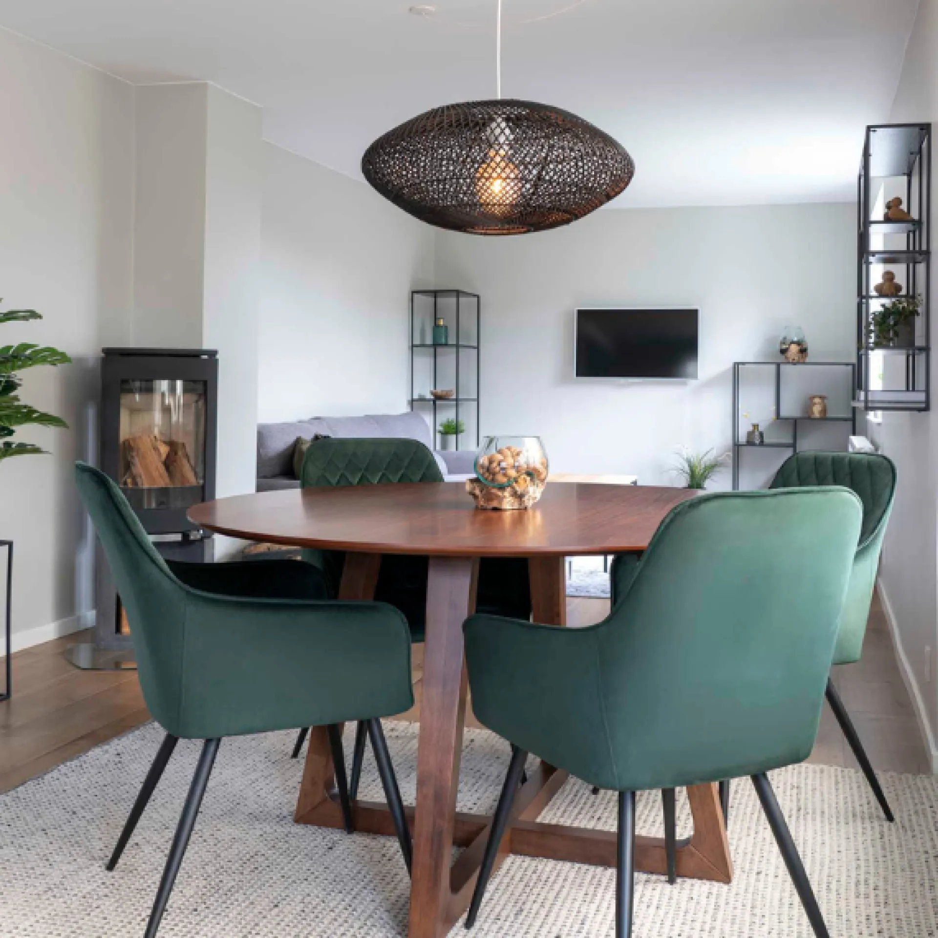House Nordic Hellerup Esstisch - Nussbaumfurnier natur