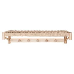 House Nordic Hutablage aus naturbelassenem Pappelholz mit Naturgeflecht-Design.