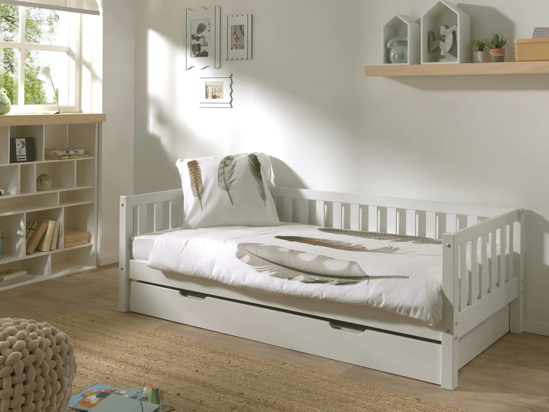 Kabinenbett Friedrich 90x200 mit Bettkasten Kiefer - weiß