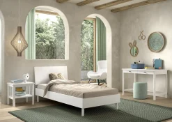 Kinder Vipack Kinderzimmer Forrest: Nachttisch, Bett 90x200, Schreibtisch - buche