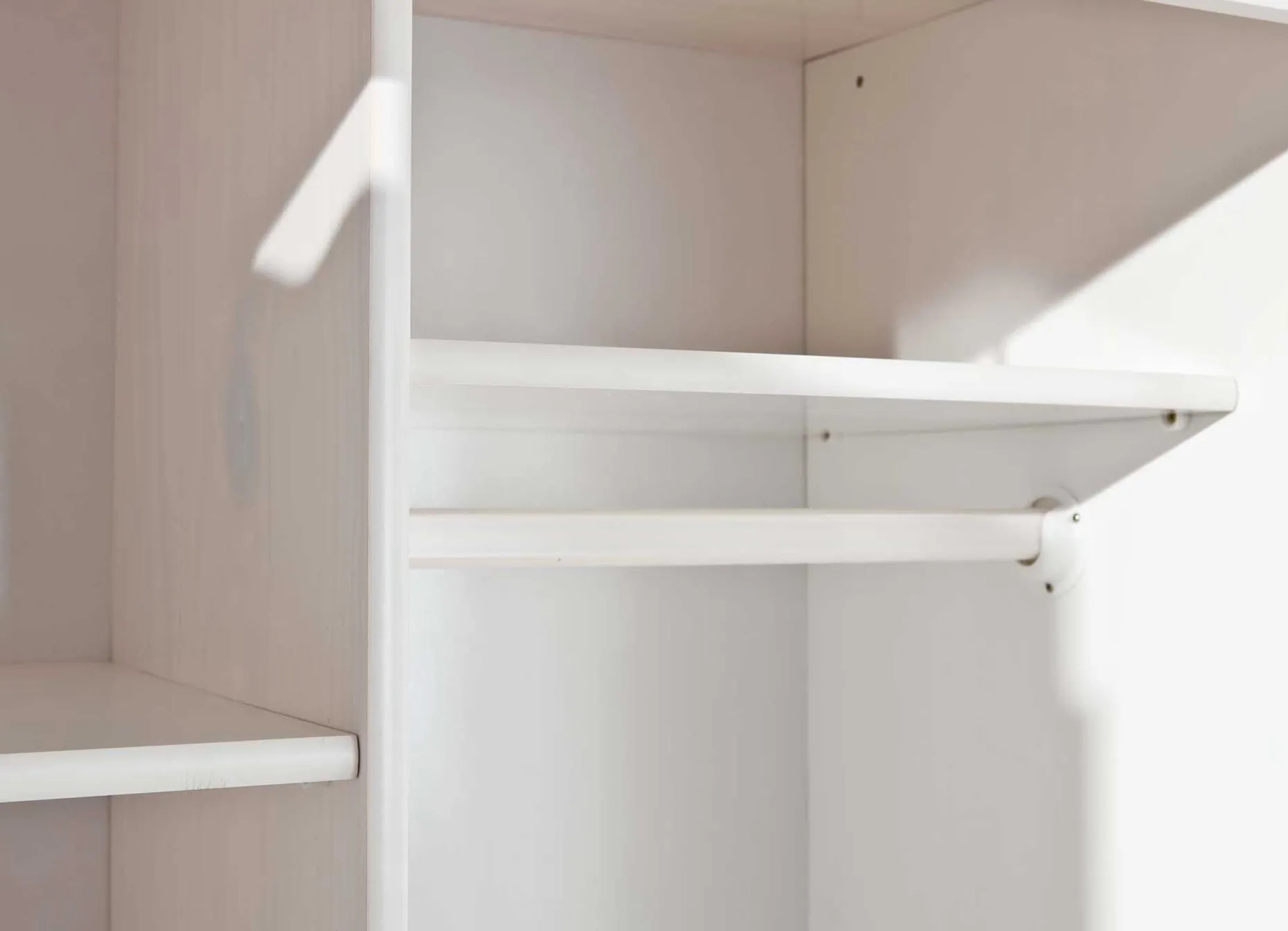 Kleiderschrank Bastian mit 2 Türen - weiß