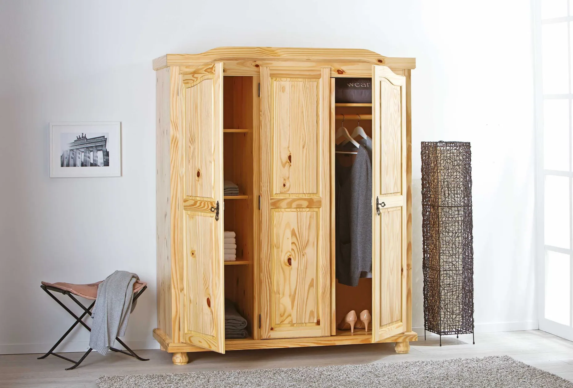Kleiderschrank Bastian mit 3 Türen - Kieferholz