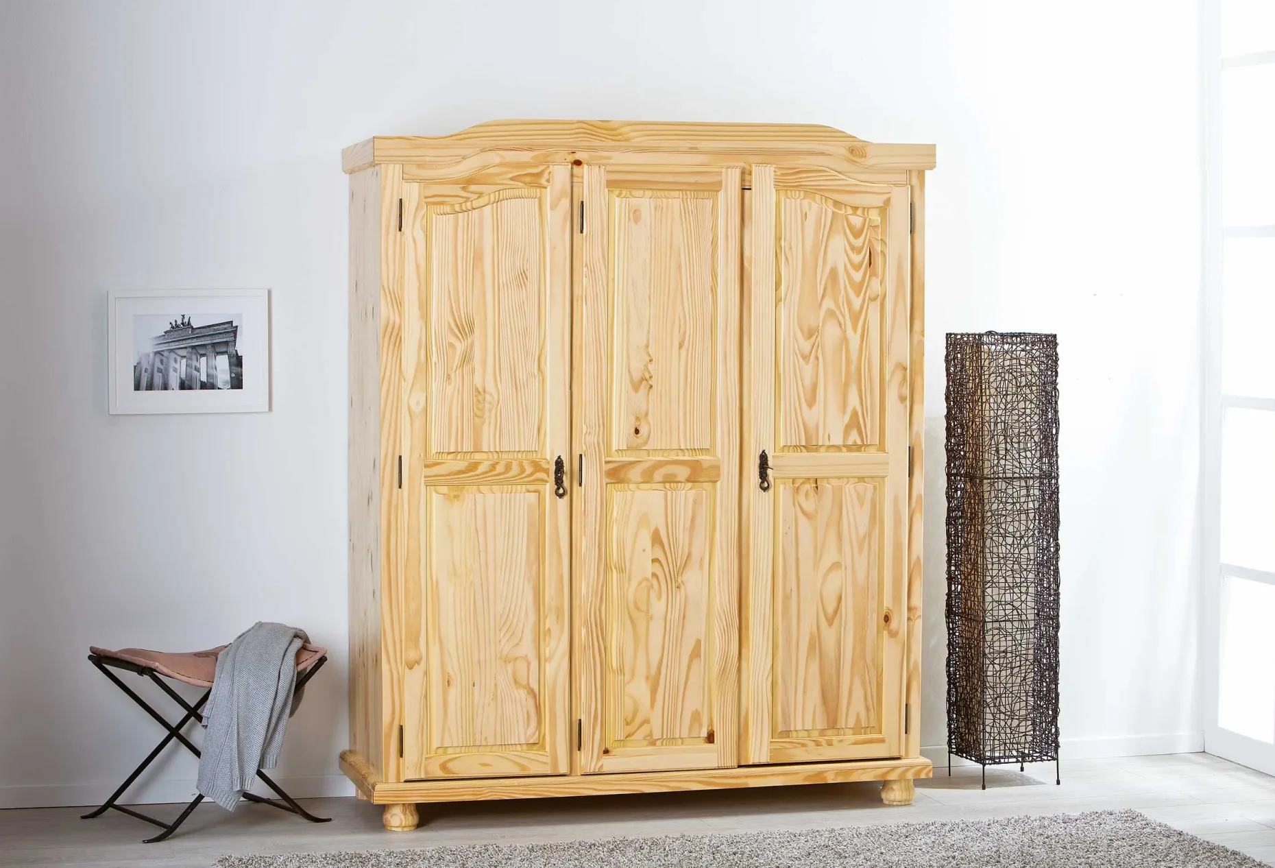 Kleiderschrank Bastian mit 3 Türen - Kieferholz