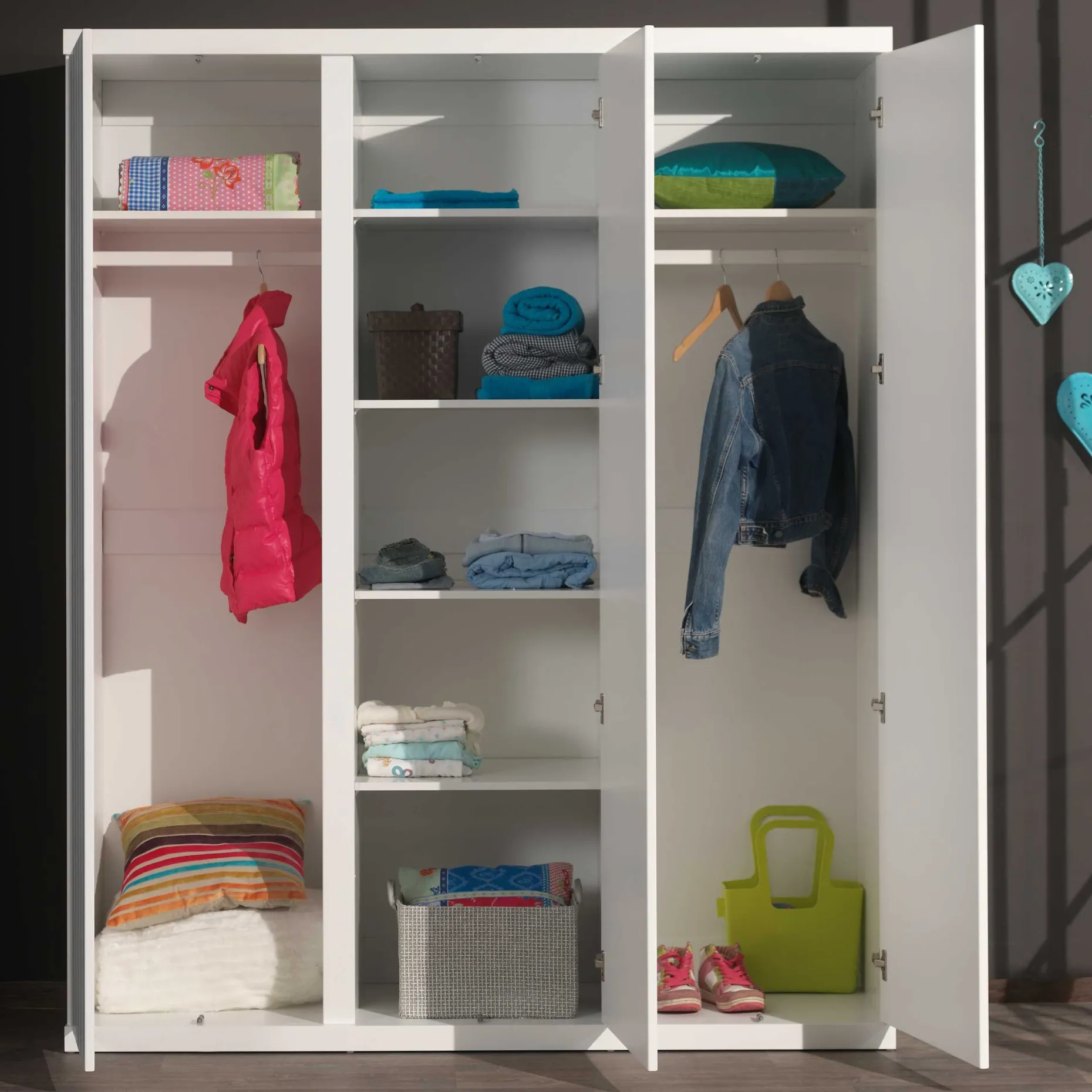 Kleiderschrank Lara 3-türig
