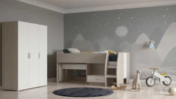 Kleiderschrank Noni-3 Flügeltüren, 1 Kleiderstange und 3 Einlegeböden-Shannon Eiche/Mattweiß