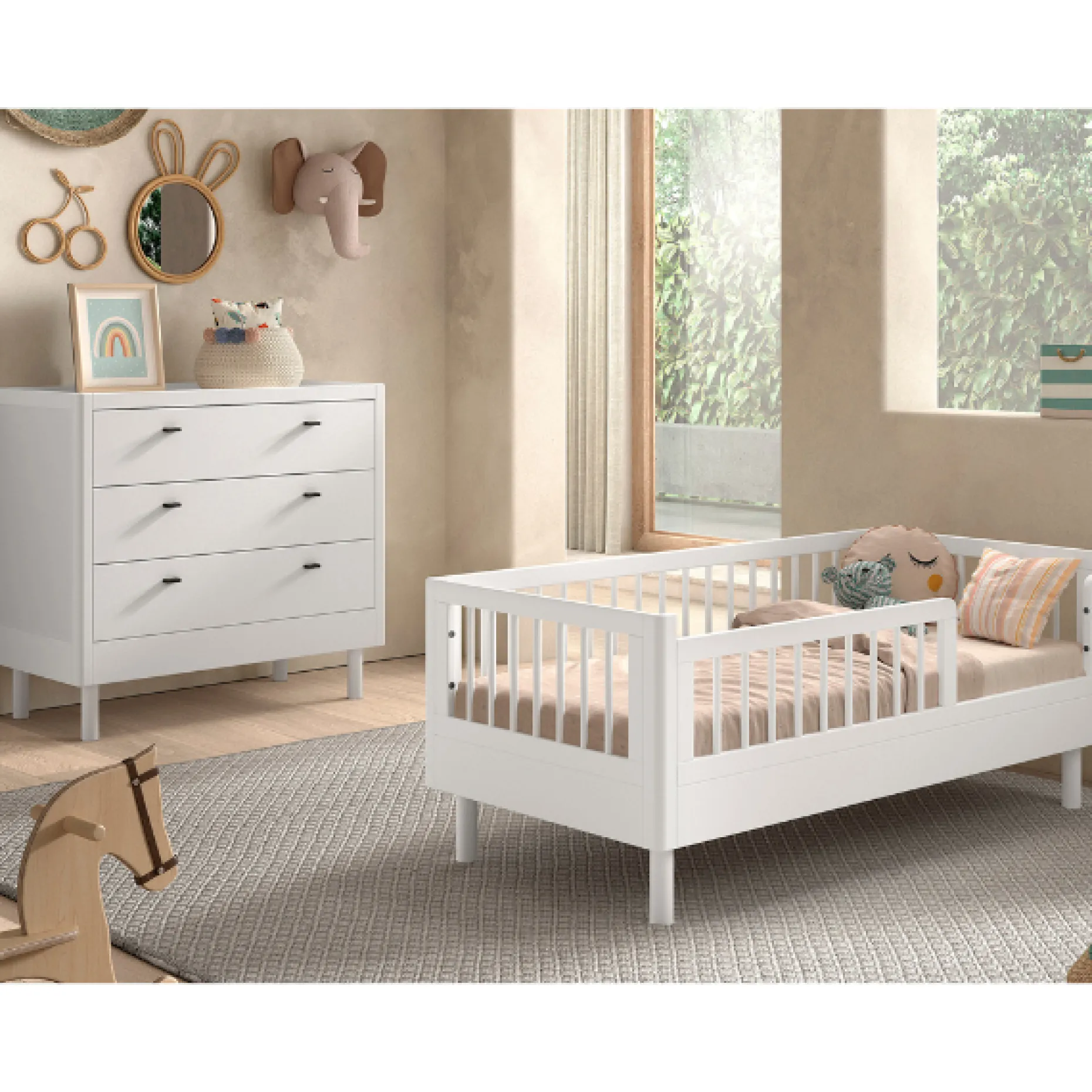 Kleinkindzimmer Forrest: Kleinkindbett 70x140cm, Kommode - Weißbuche