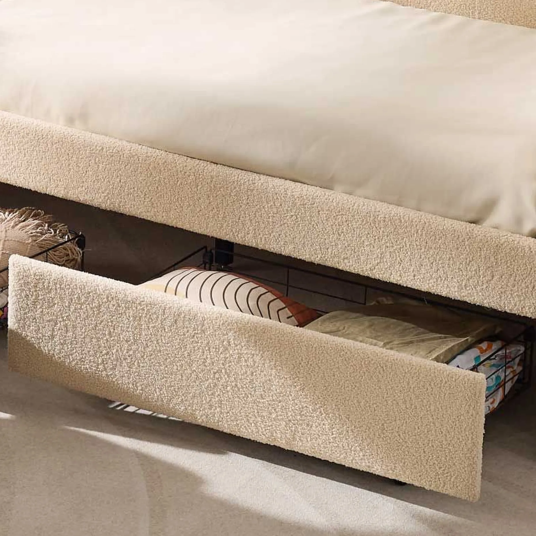 Kojenbett Spector - 90 x 200 cm - Mit Schubladen - Beiger Teddystoff