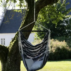 House Nordic Lamia Hängemattenstuhl: /Schwarz, Polyester/Baumwolle, Lärchenholz