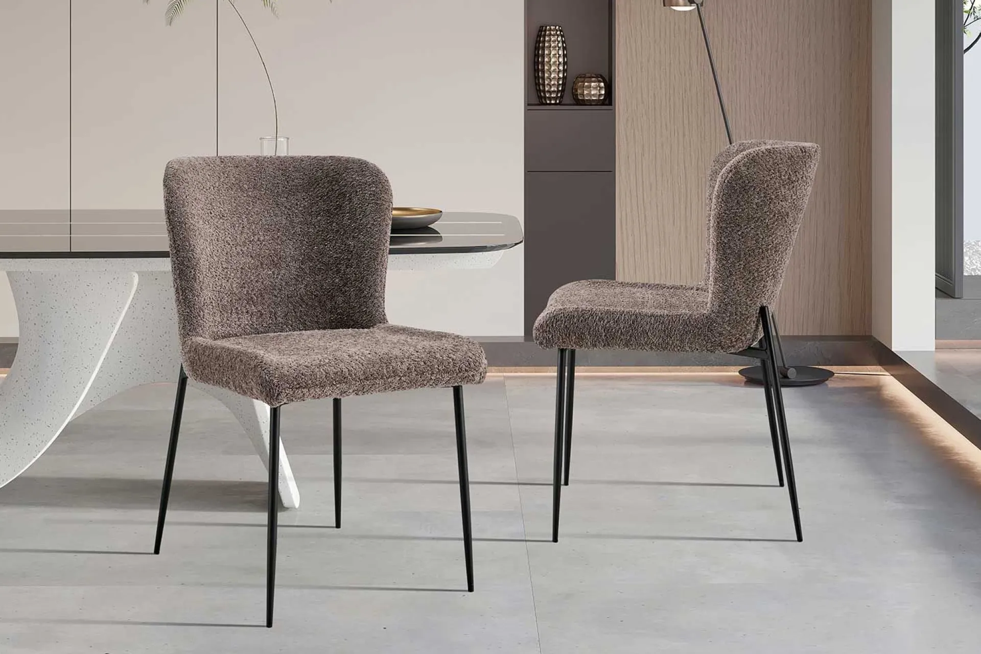 Rousseau Lisa Bouclé Sandfarbener Stuhl - Metallbeine, H 85 x B-L 50 x T-P 62 cm