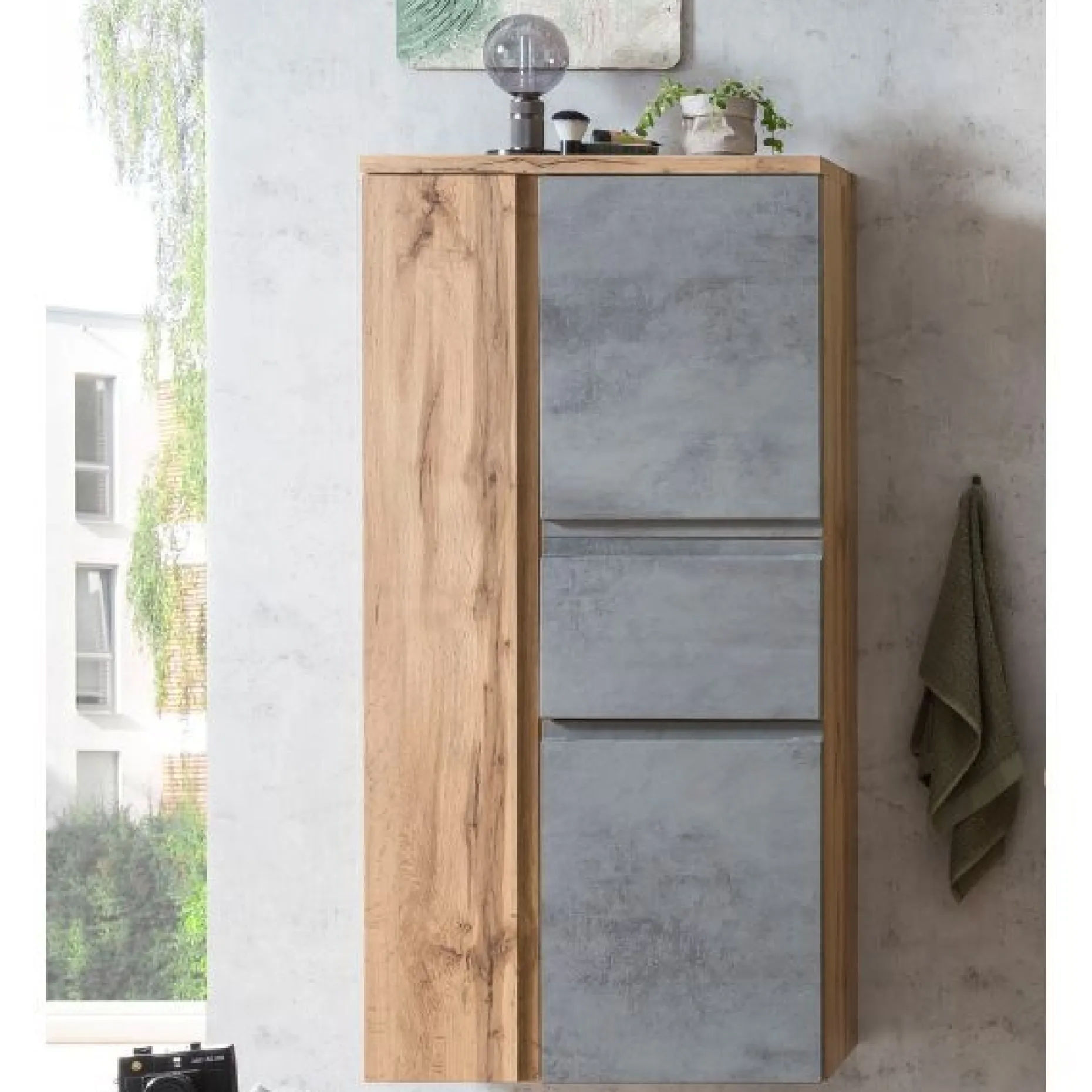 Mittelgroßer Aufbewahrungsschrank Varese | 65 x 35 x 130 cm | Farbe Beton