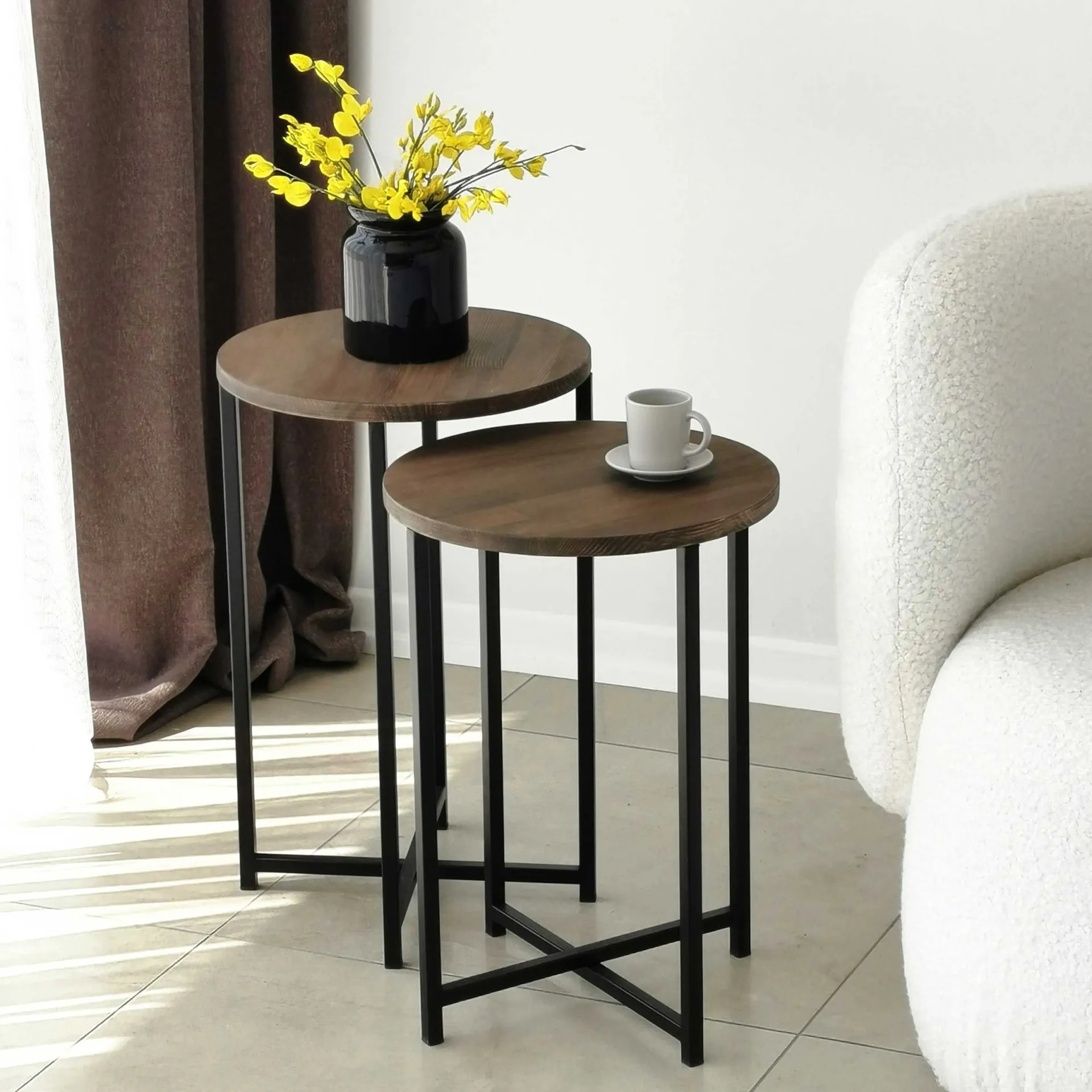 Emob Neta Couchtisch | Kiefernholz | Walnuss