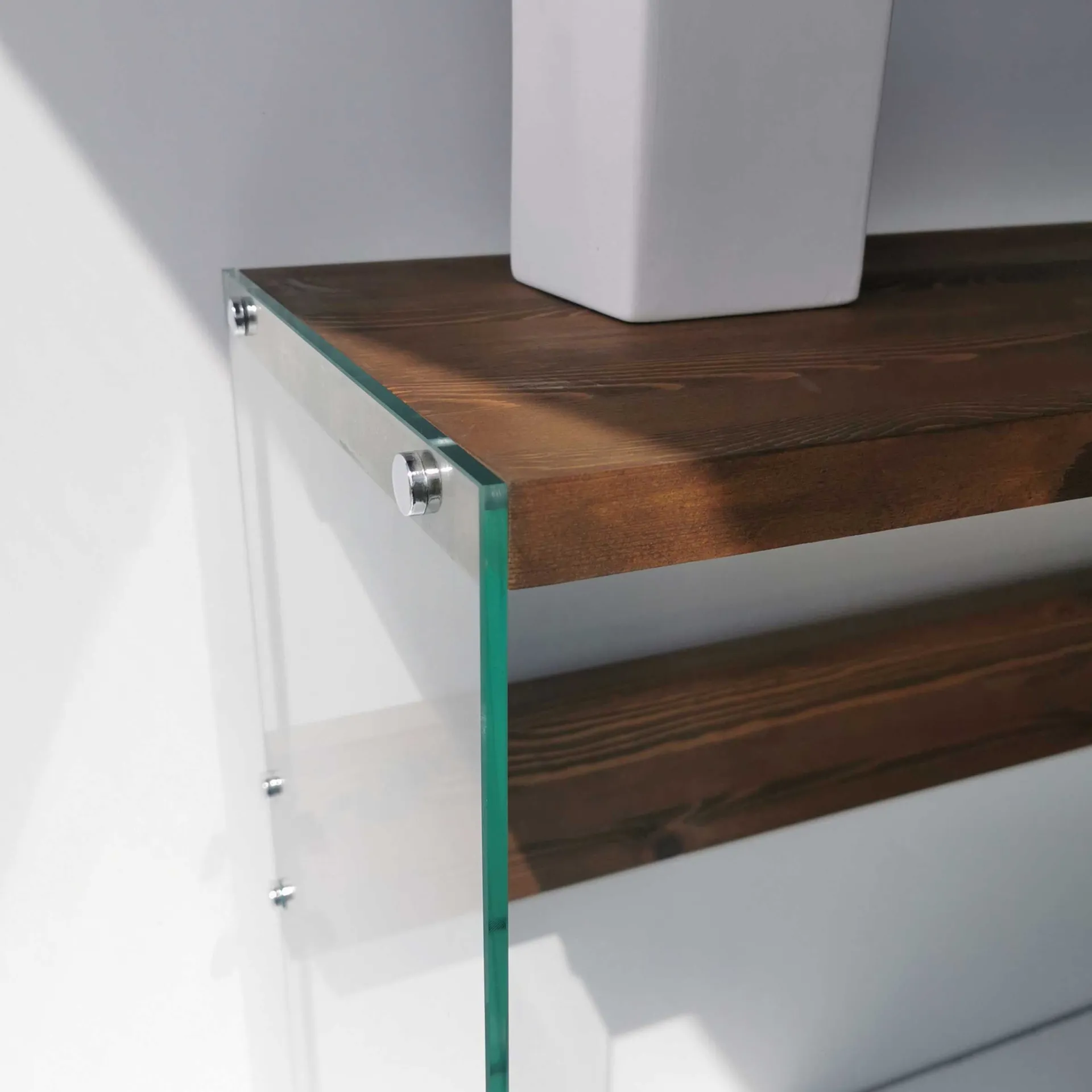 Emob Niagara Kommode | GEHÄRTETES GLAS | Walnuss