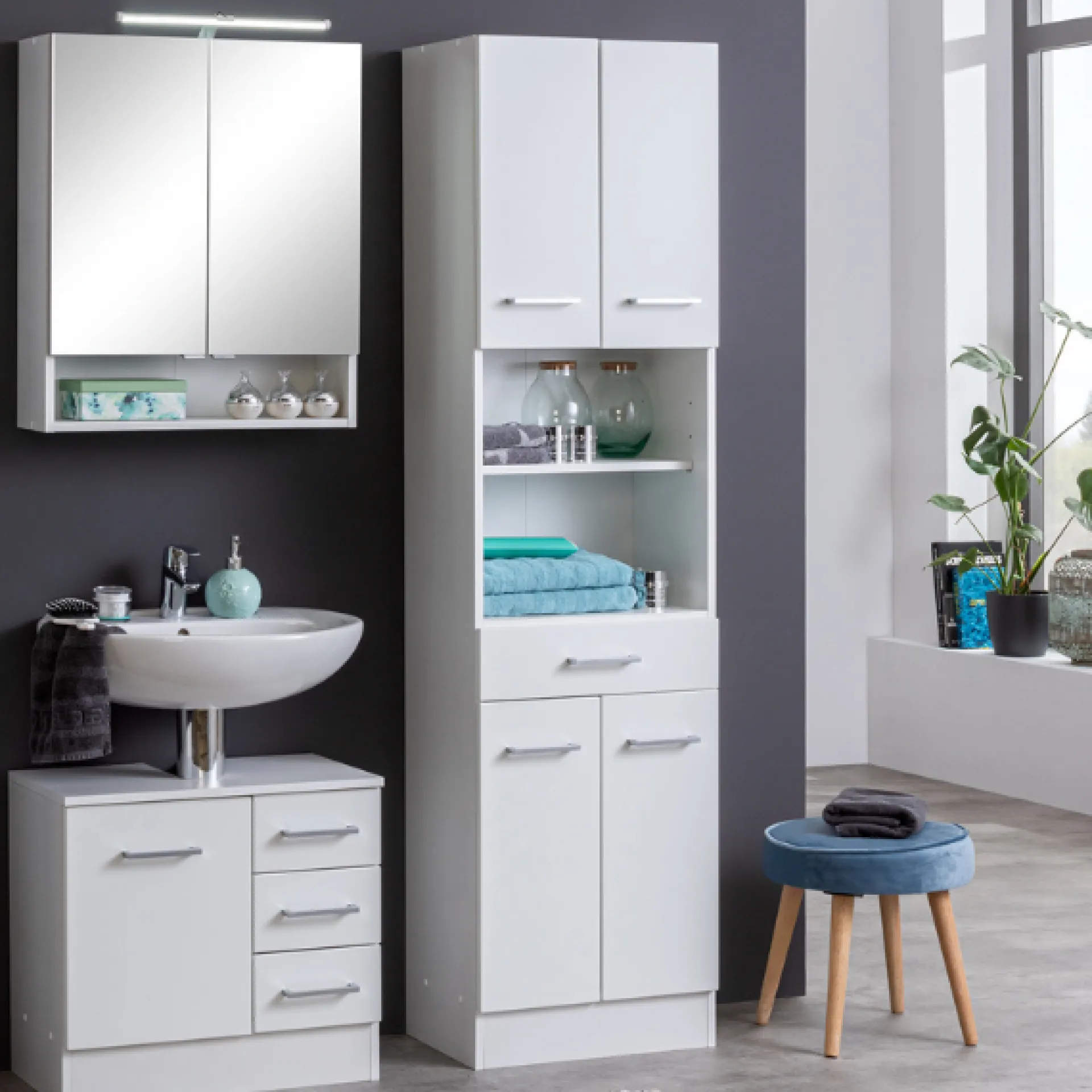 Held RiccaBadezimmer : Spiegelschrank, Waschtischunterschrank, Säulenschrank -