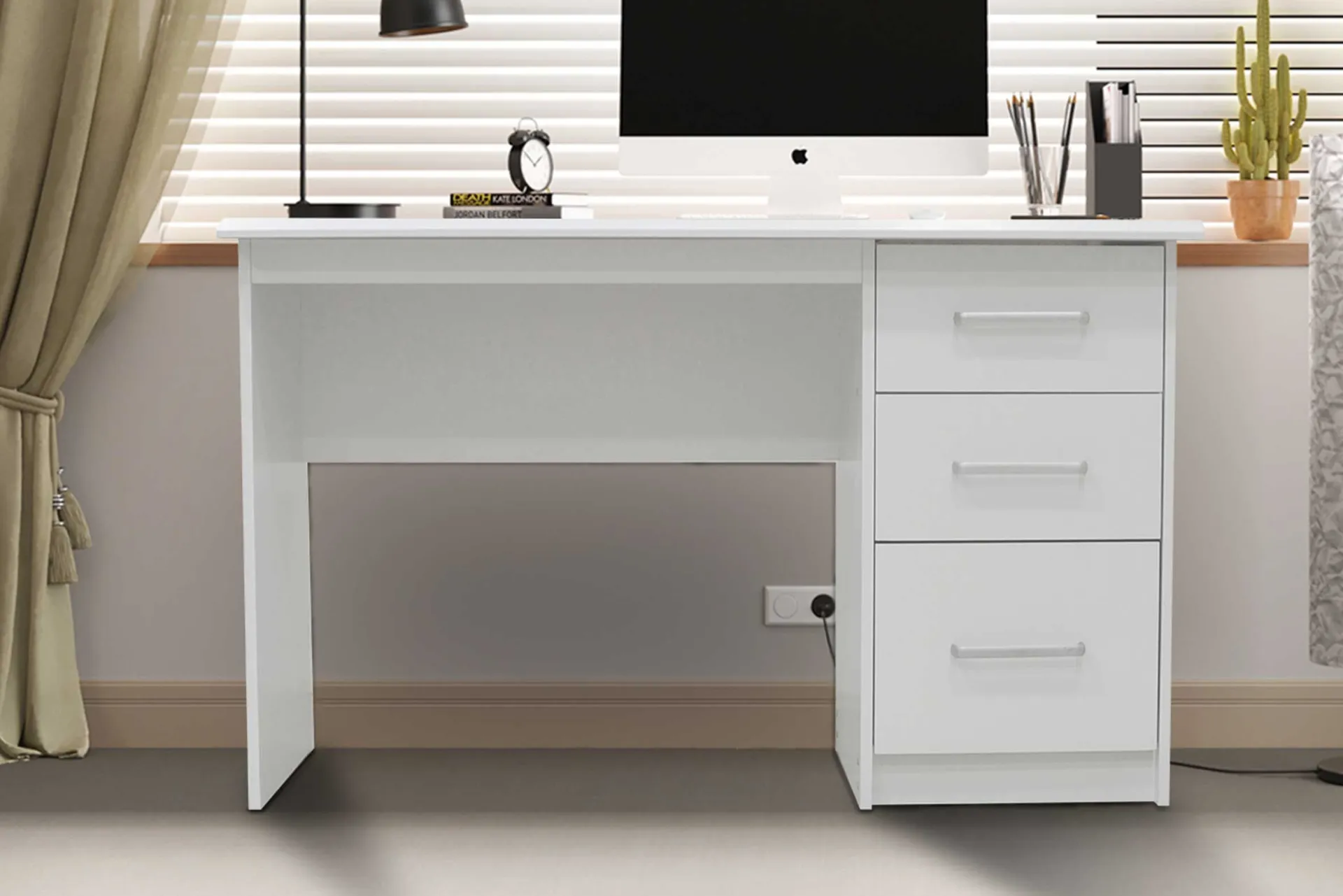 Kinder Rousseau Schreibtisch Mateo 121x60x75cm mit drei Schubladen -