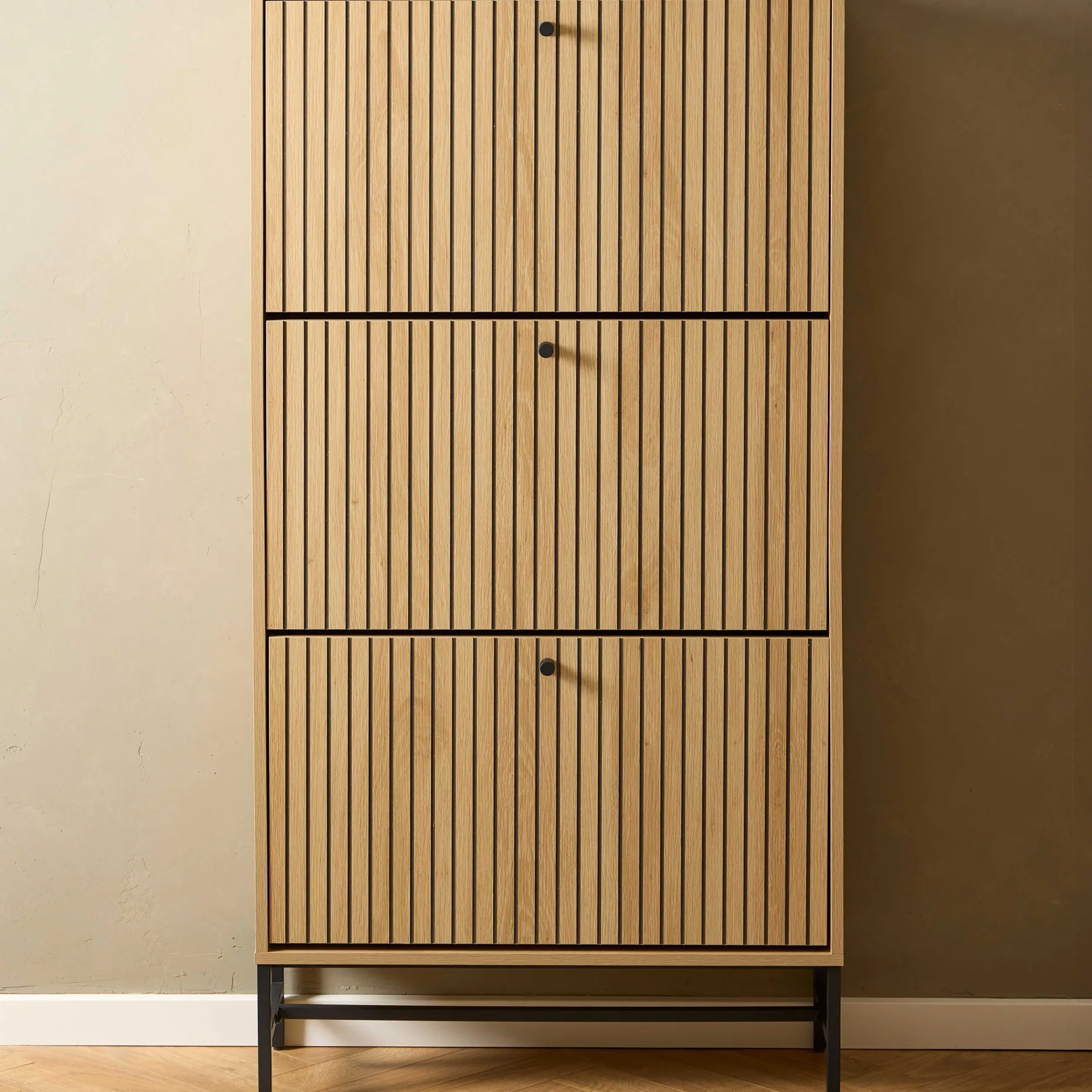 Schuhschrank Albany - 72x25x140cm - 3 Türen - Eiche Dekor