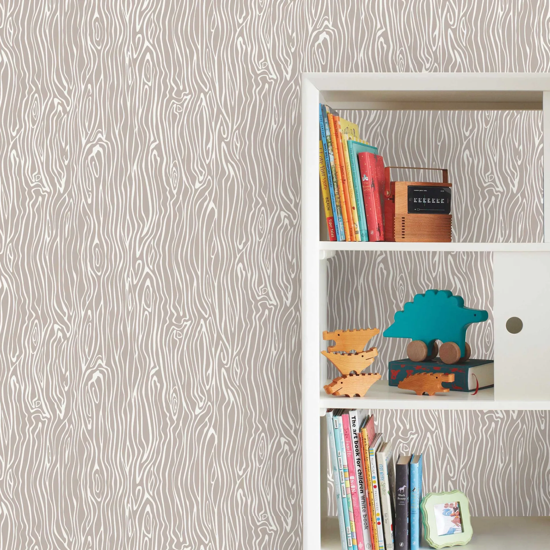 RoomMates Selbstklebende Tapete Wood Grain