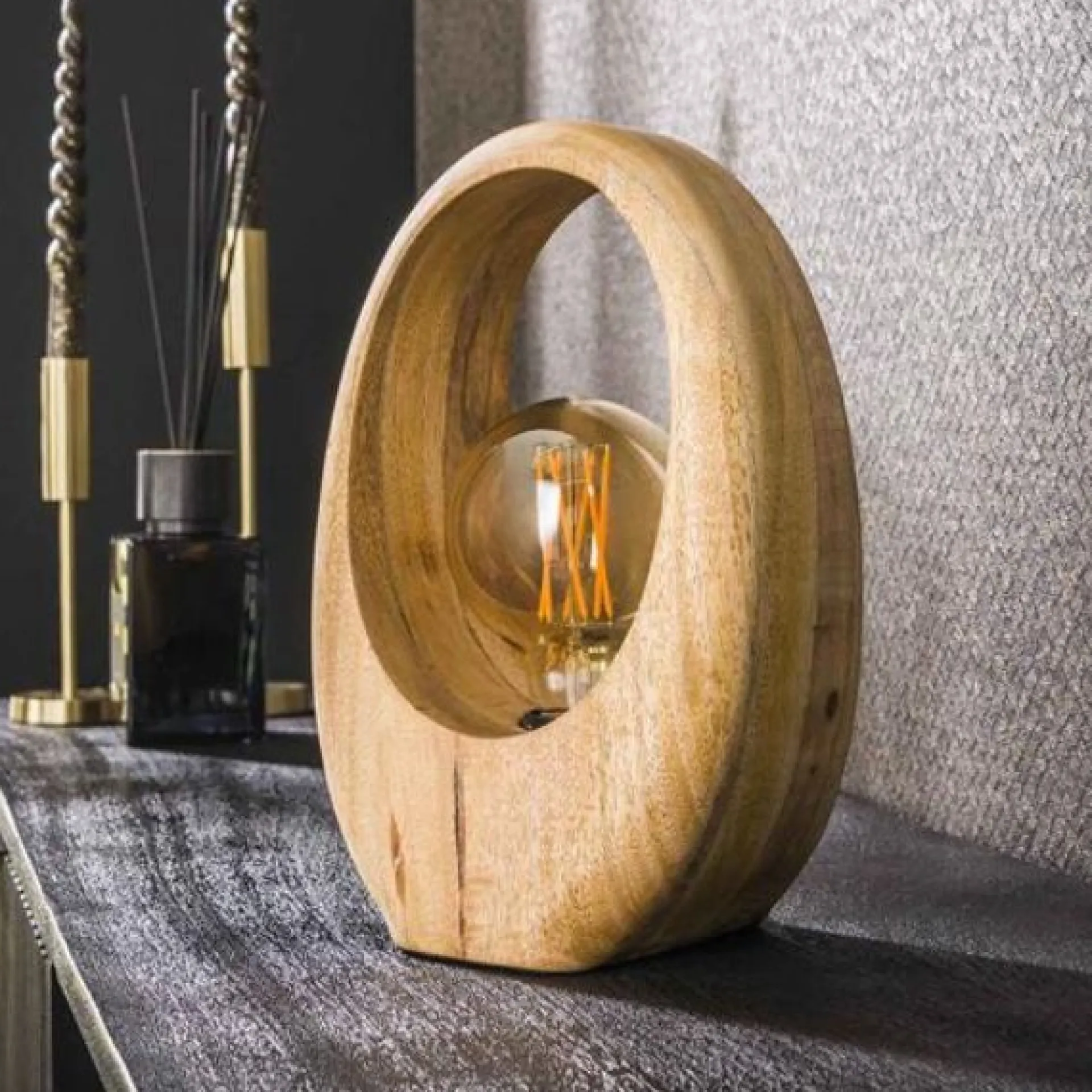 Emob Tischleuchte Hirt | 20 x 13 x 30 cm | Mangoholz massiv