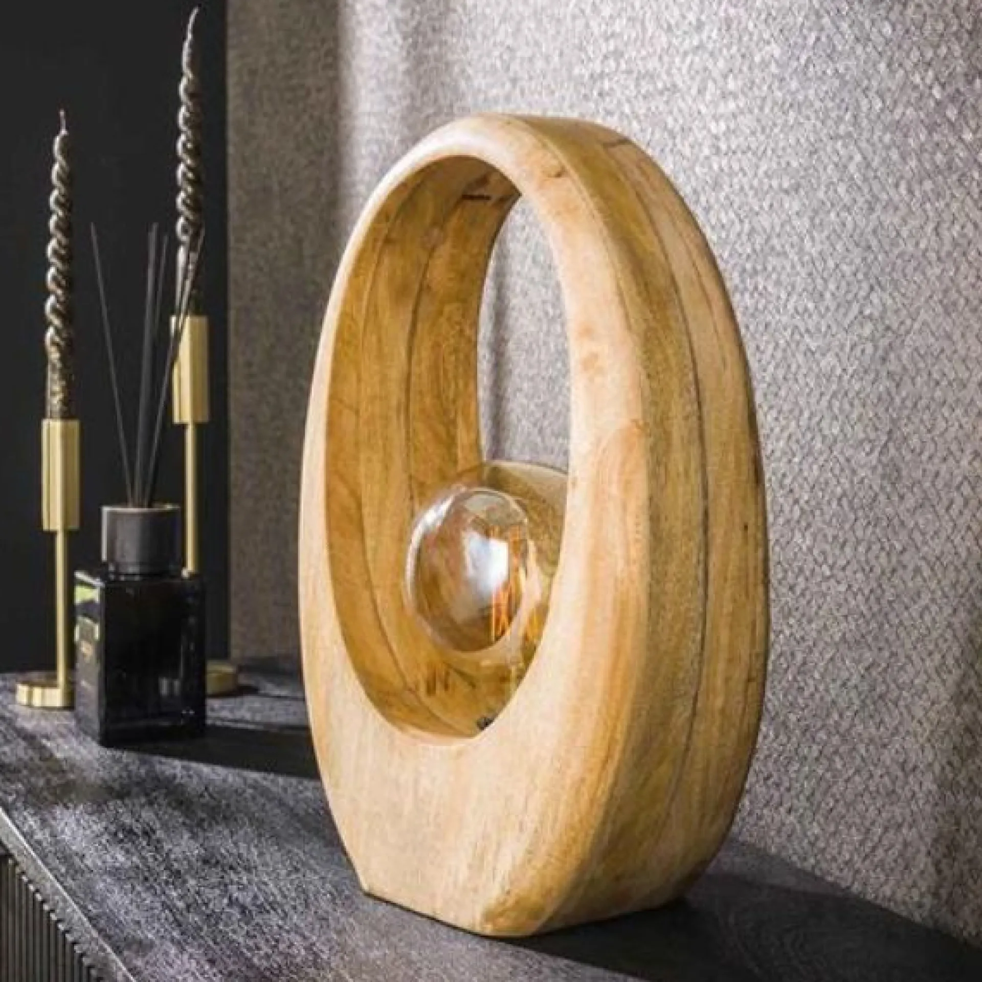 Emob Tischleuchte Hirt | 30 x 13 x 43 cm | Mangoholz massiv