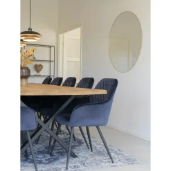 House Nordic Toulon-Esstisch aus Eiche Natur mit gewellter Kante