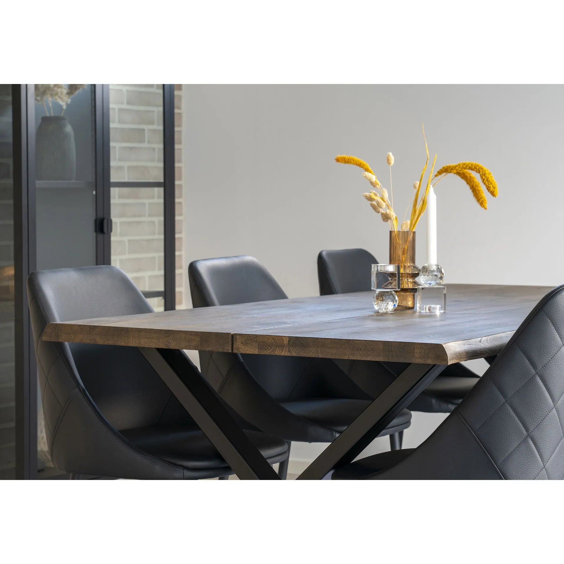 House Nordic Toulon Esstisch - Eiche Natur, gewellte Kante