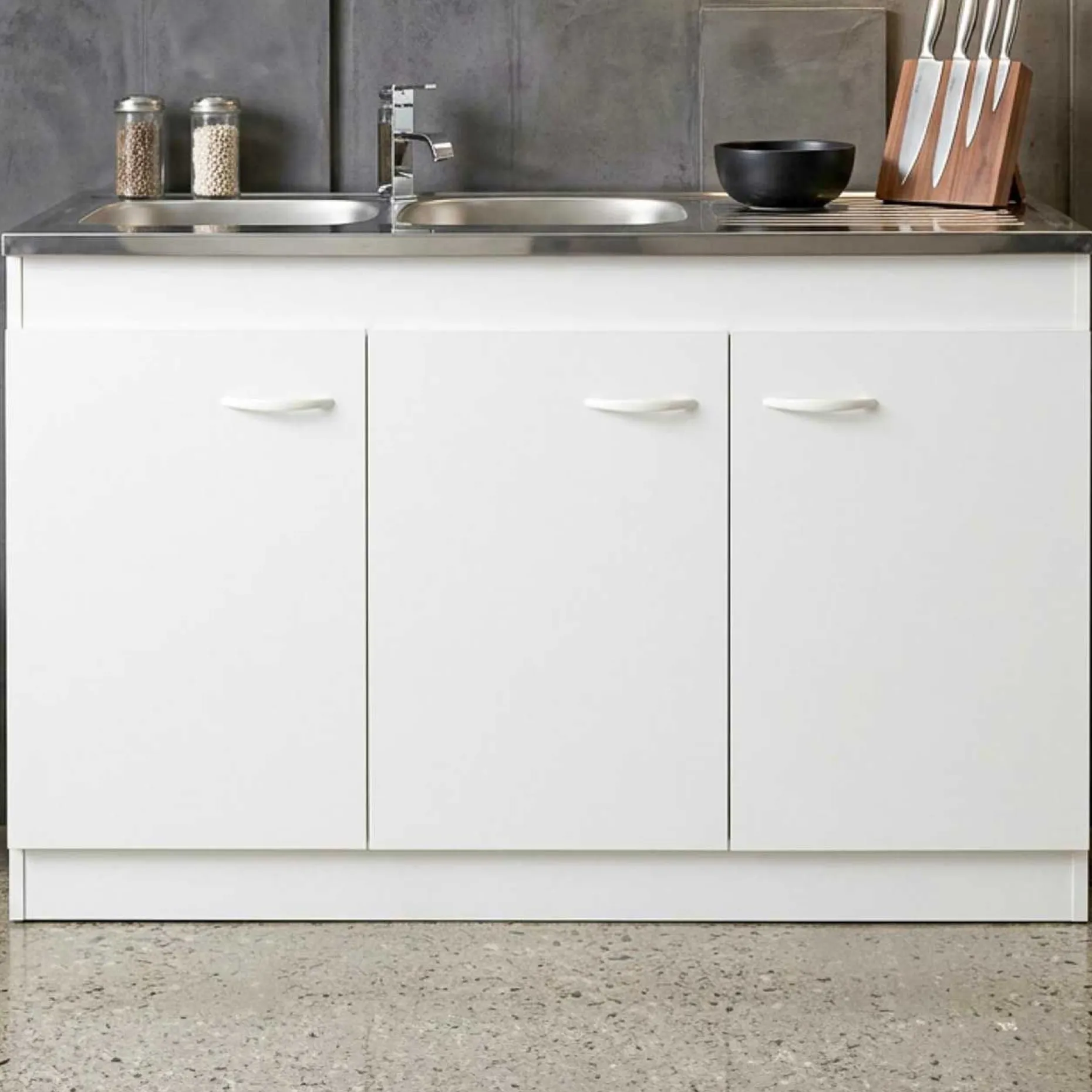 3-türiger Unterschrank für die Spüle (120 cm)